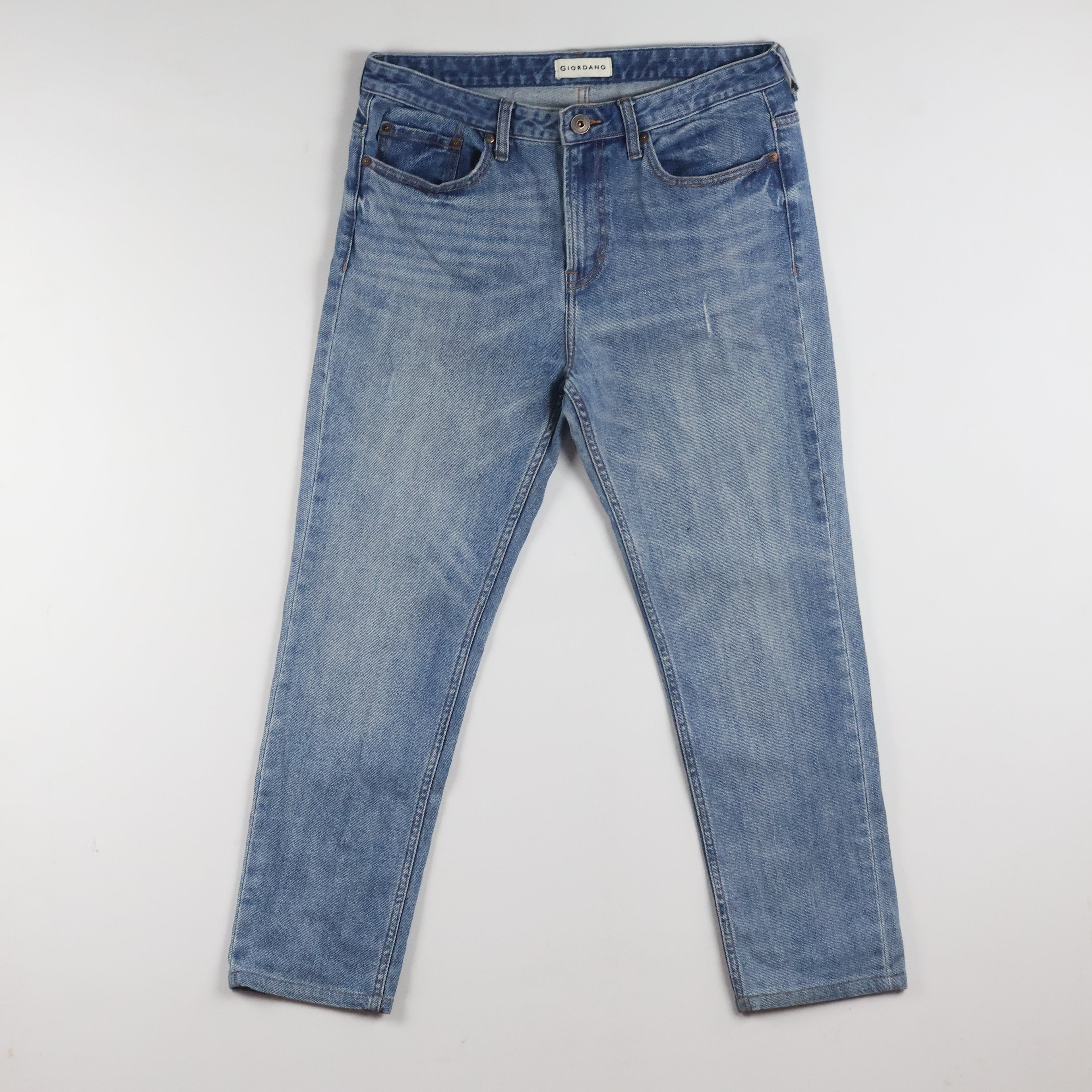 Thrifted Giordano Men's Light Blue Denim Jeans 32 Waist/ J1015