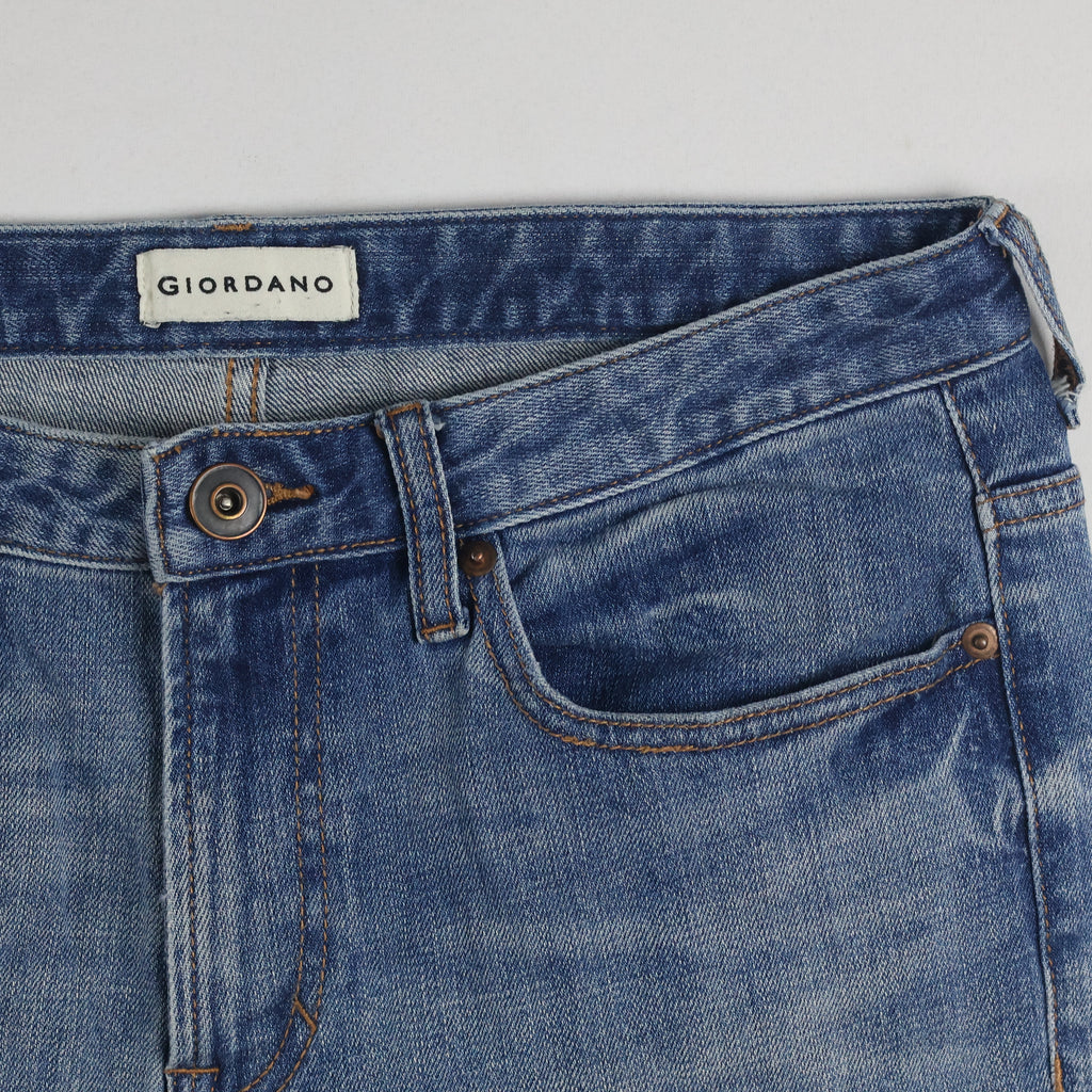 Thrifted Giordano Men's Light Blue Denim Jeans 32 Waist/ J1015