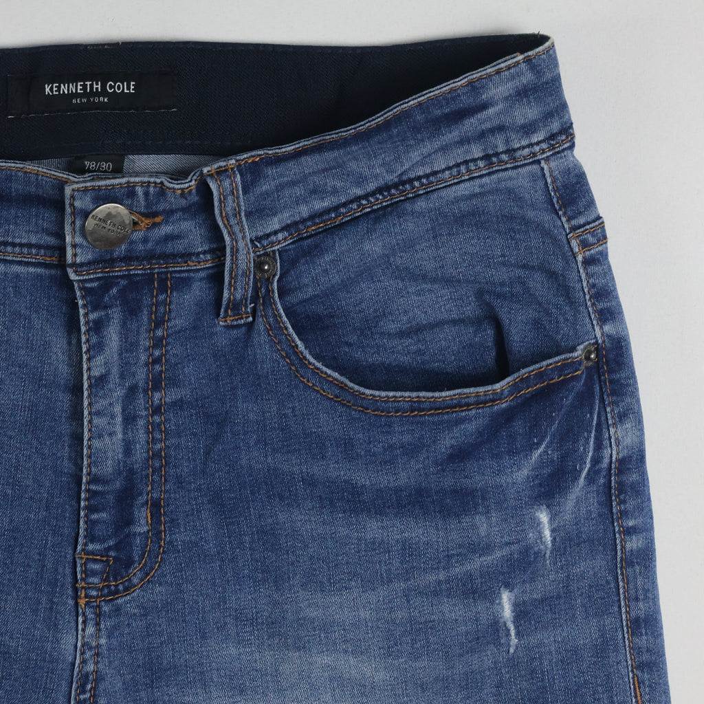 Thrifted Kenneth Cole Men's Slim Faded Blue Jeans 30 Waist/ J1017