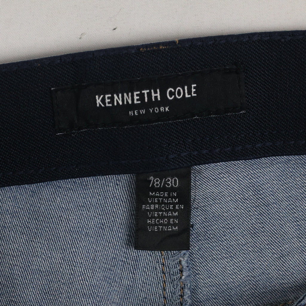 Thrifted Kenneth Cole Men's Slim Faded Blue Jeans 30 Waist/ J1017
