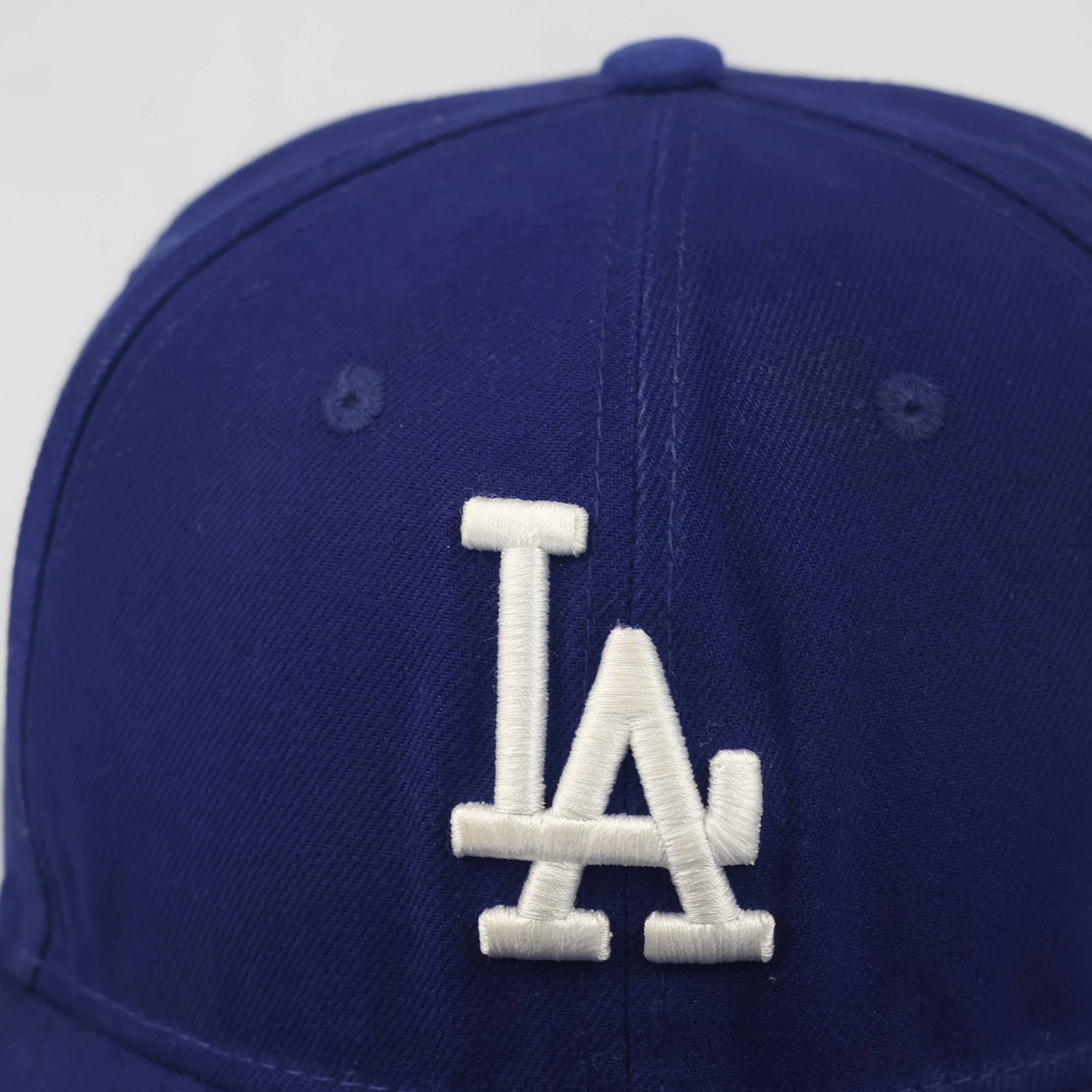 Authentic New Era LA Dodgers Thrifted  Fitted Cap - 59FIFTY Size 7 1/4 Blue