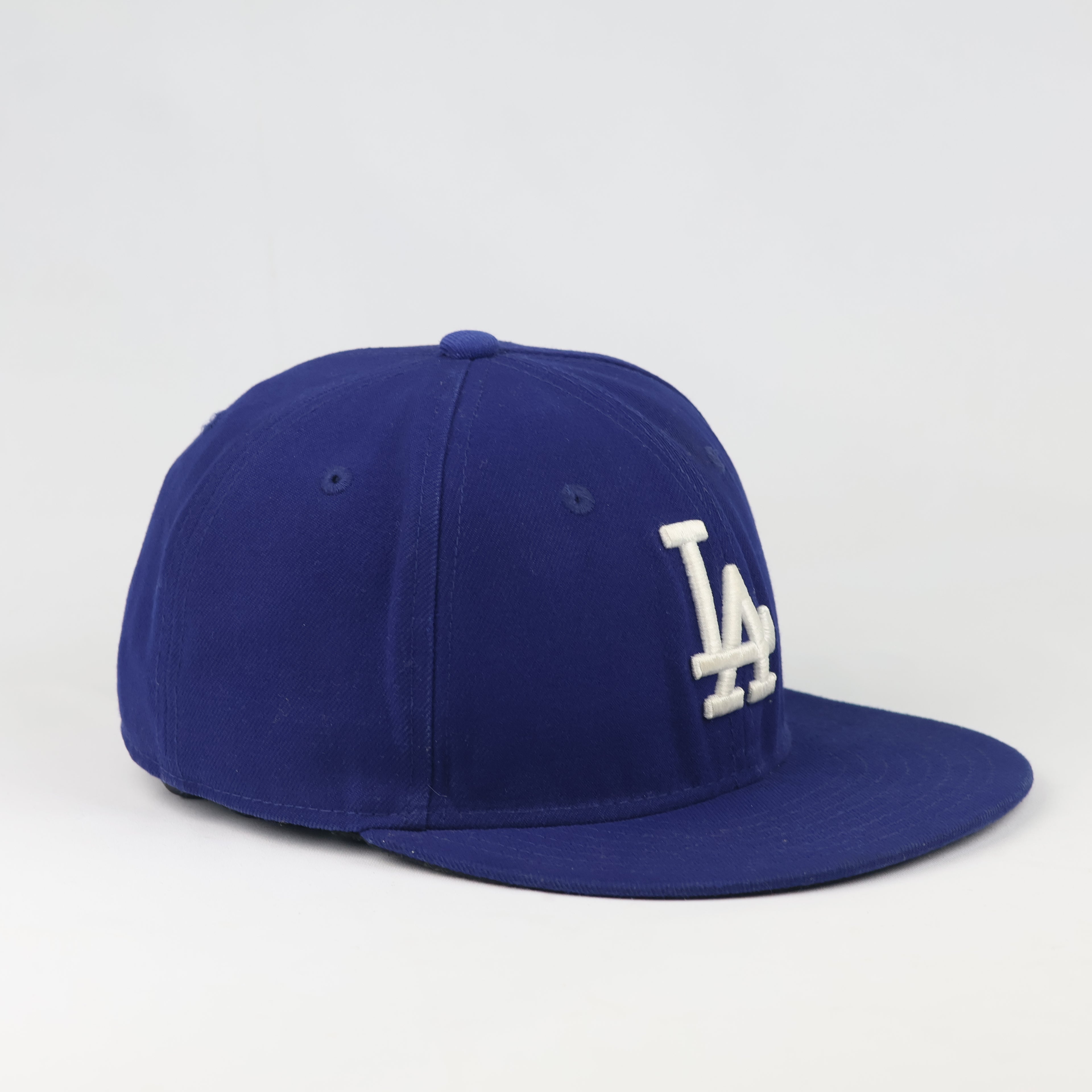 Authentic New Era LA Dodgers Thrifted  Fitted Cap - 59FIFTY Size 7 1/4 Blue