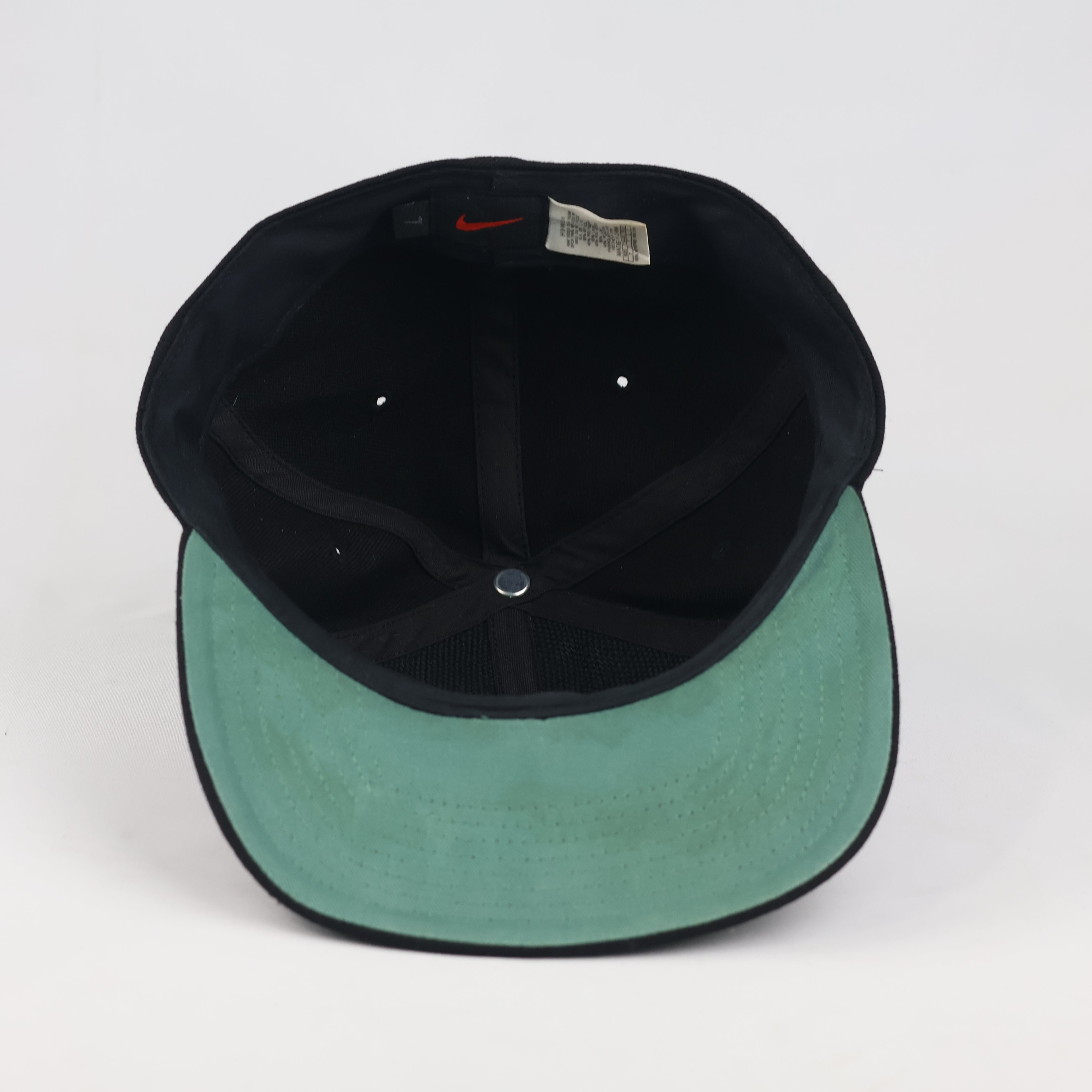 Vintage Nike Fitted Hat | Thrifted Black Wool Blend Cap Green Undervisor