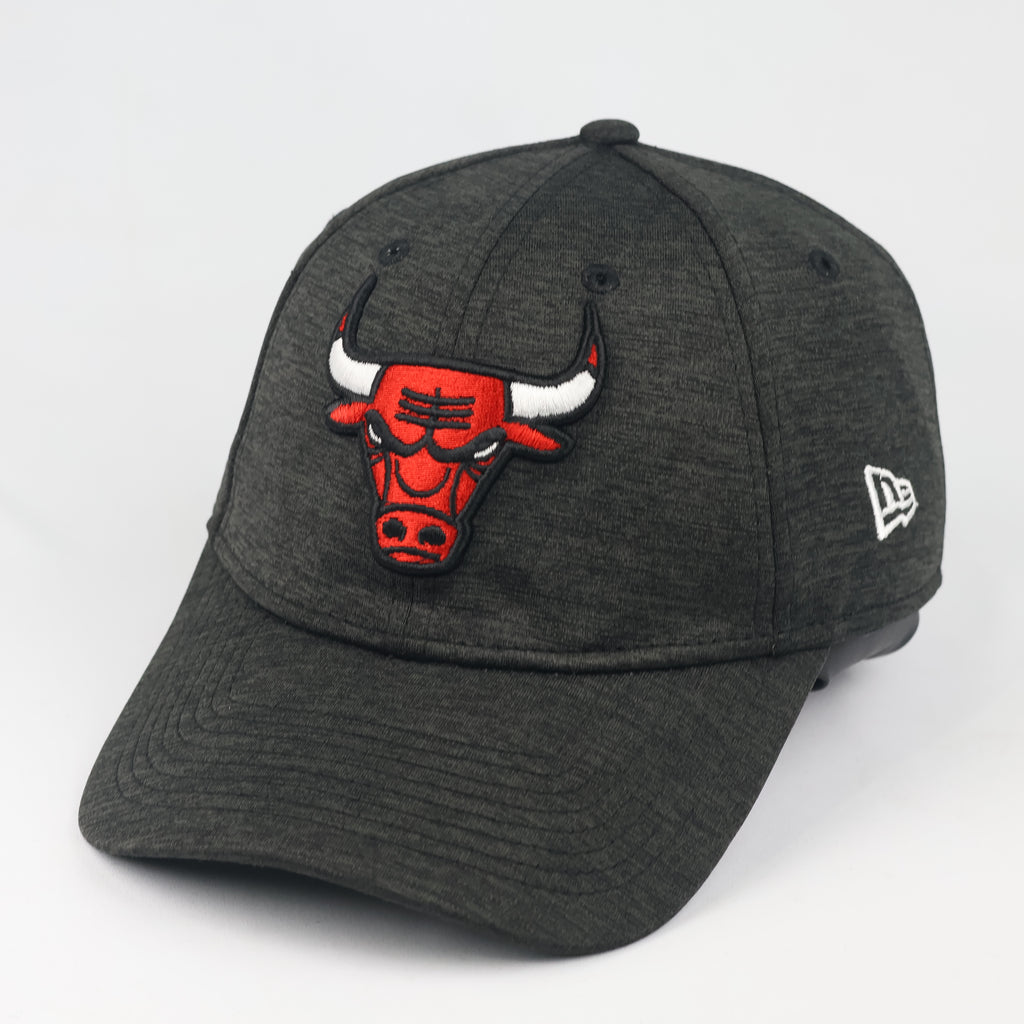 New Era 9FORTY Chicago Bulls Strapback Thrifted Hat (Dark Grey, 57-59cm)