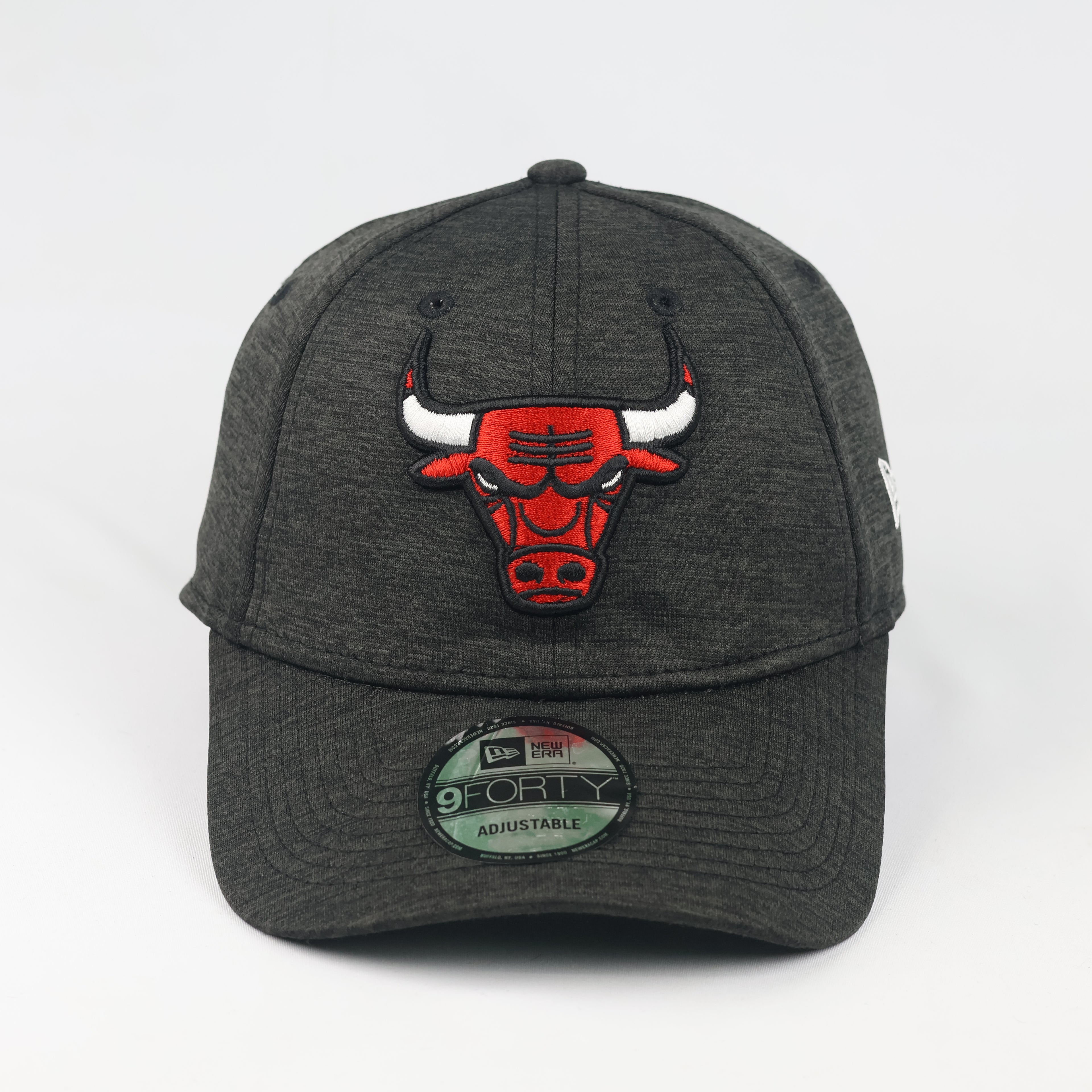 New Era 9FORTY Chicago Bulls Strapback Thrifted Hat (Dark Grey, 57-59cm)