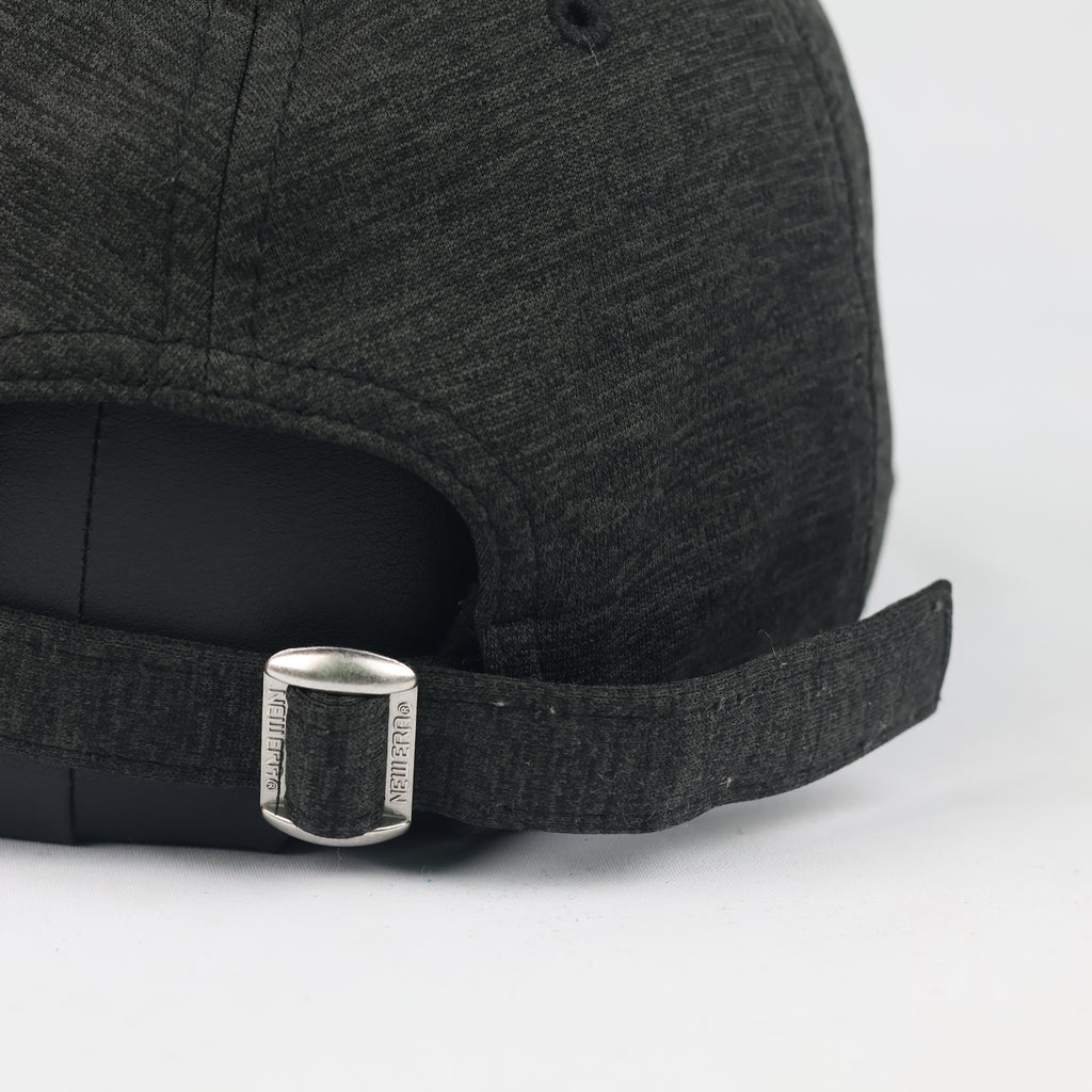 New Era 9FORTY Chicago Bulls Strapback Thrifted Hat (Dark Grey, 57-59cm)