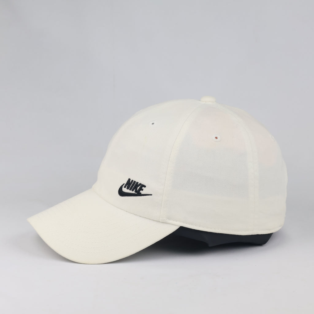 Classic Nike Heritage 86 Adjustable Cap - Off-White White Cotton Hat