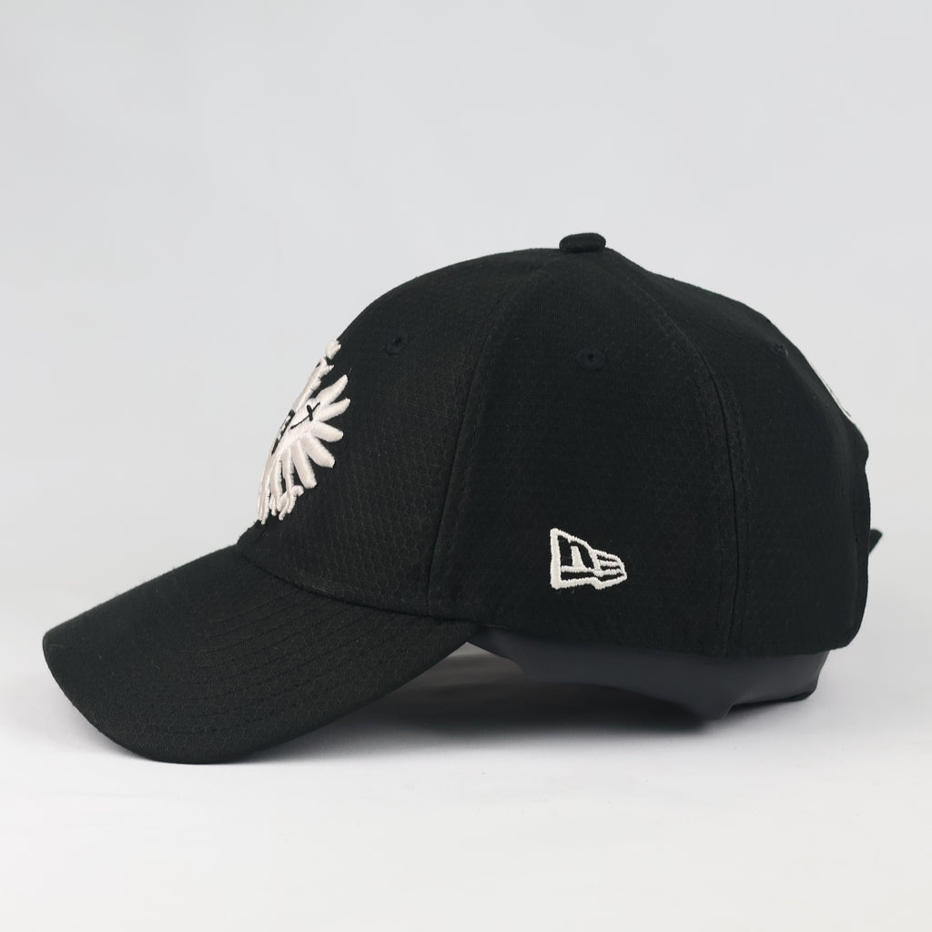 Official Eintracht Frankfurt New Era 9FORTY Thrifted Cap - Black Adjustable Football Hat
