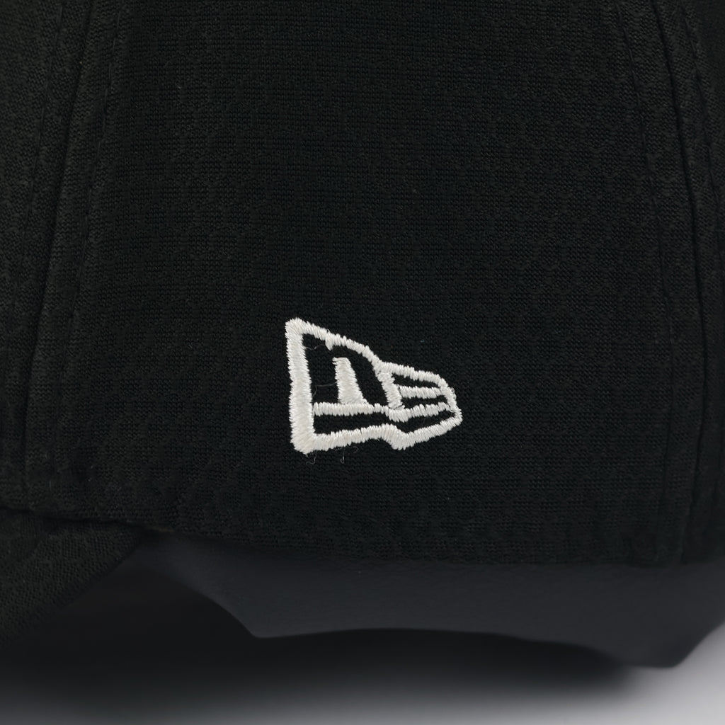 Official Eintracht Frankfurt New Era 9FORTY Thrifted Cap - Black Adjustable Football Hat