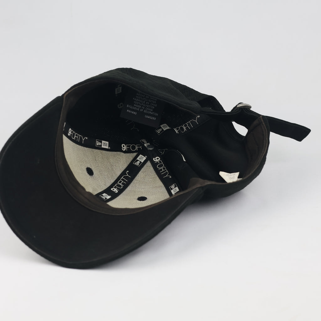 Official Eintracht Frankfurt New Era 9FORTY Thrifted Cap - Black Adjustable Football Hat