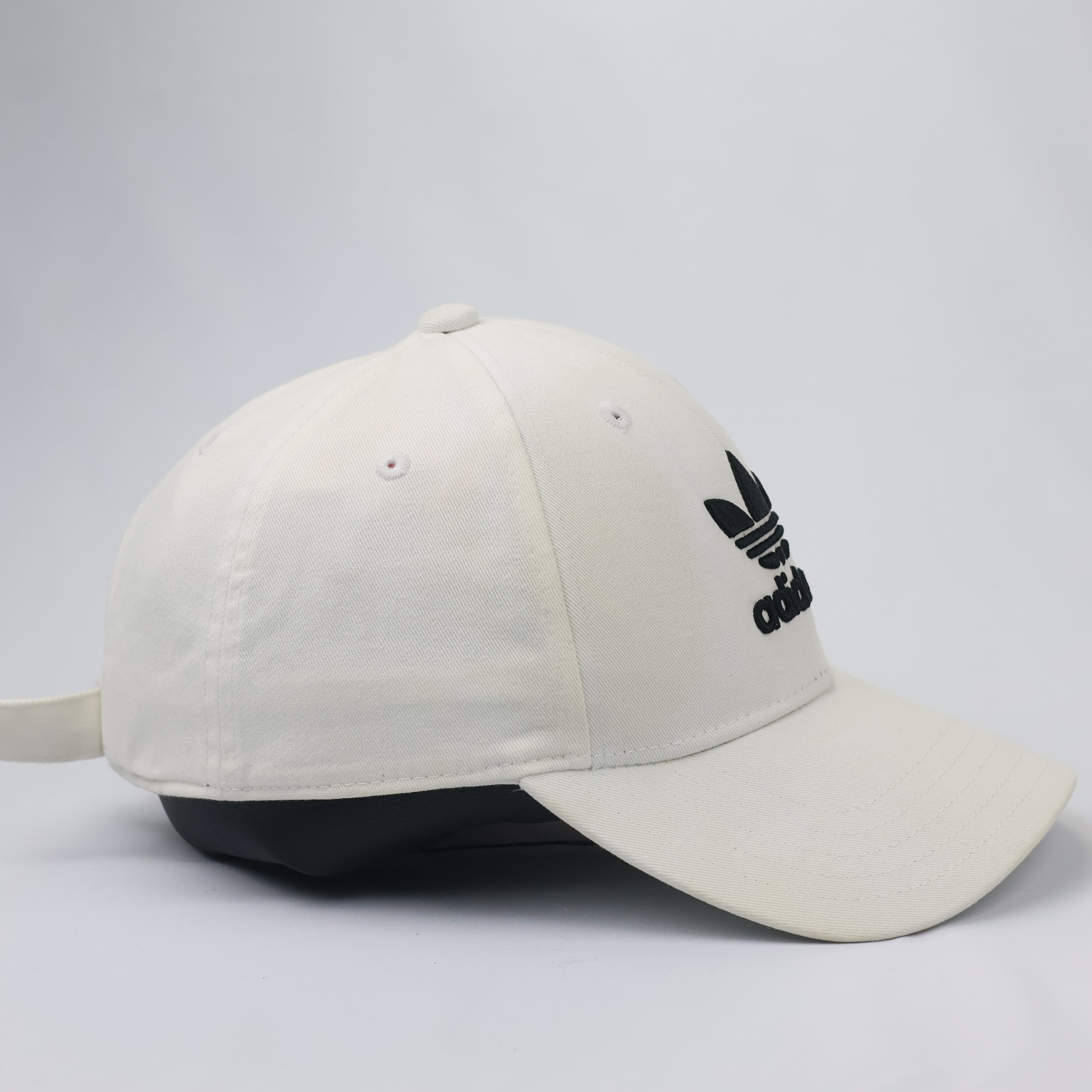Adidas Originals Trefoil Embroidered Cap – Off-White (Thrifted)