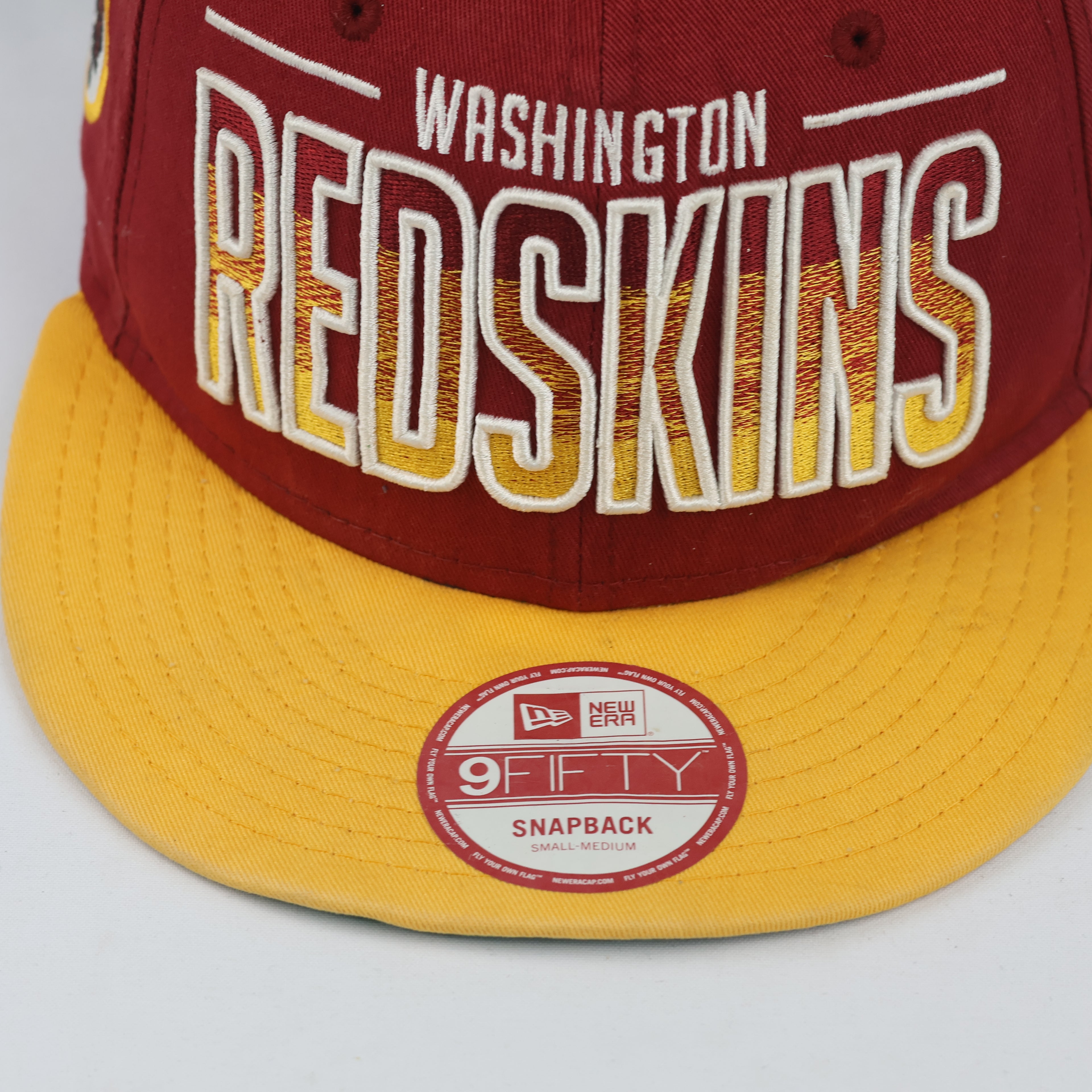 New Era 9FIFTY Washington Redskins Snapback Hat (Burgundy, 57-59cm)