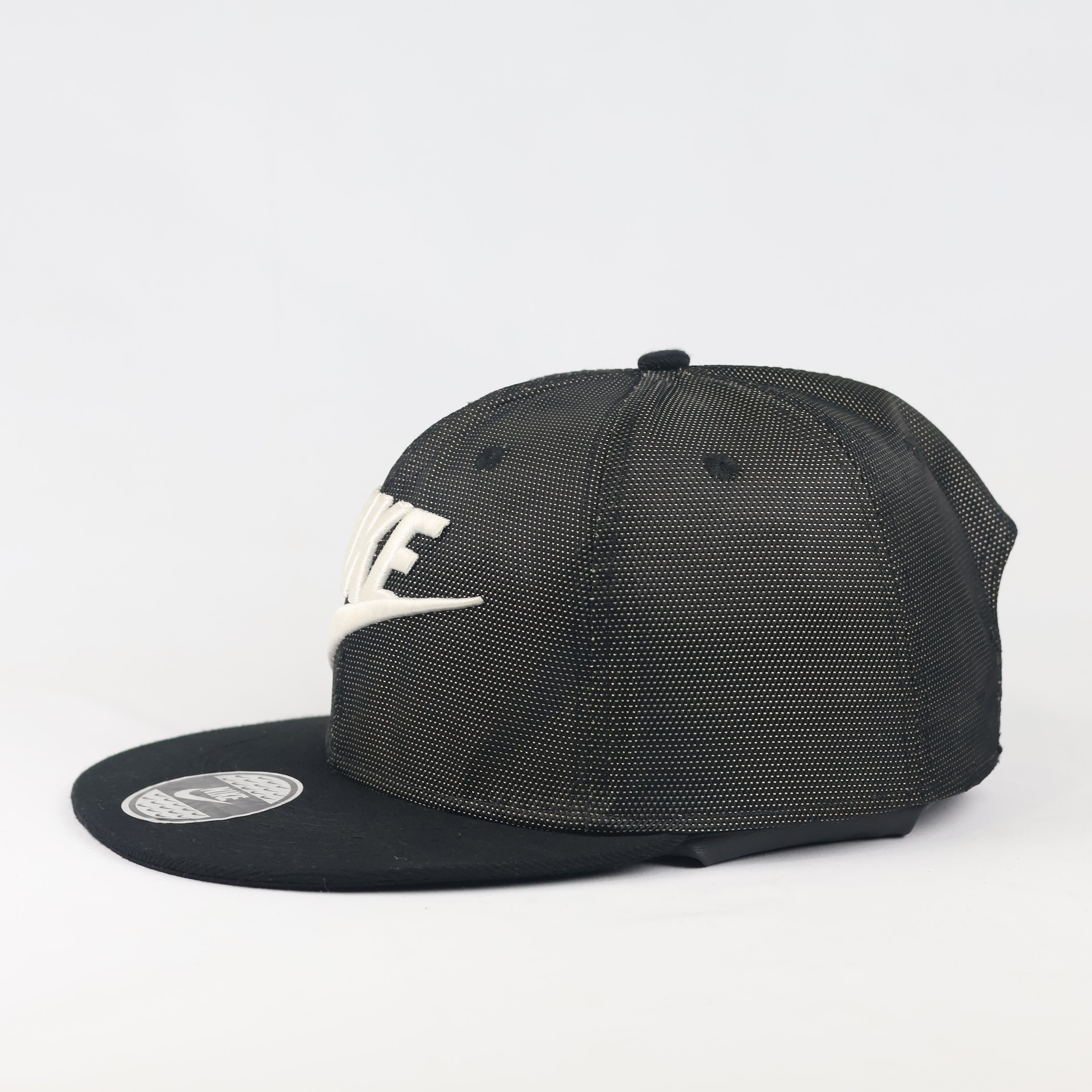 Classic Nike Spellout Snapback Cap - Black Thrifted Wool Blend Hat