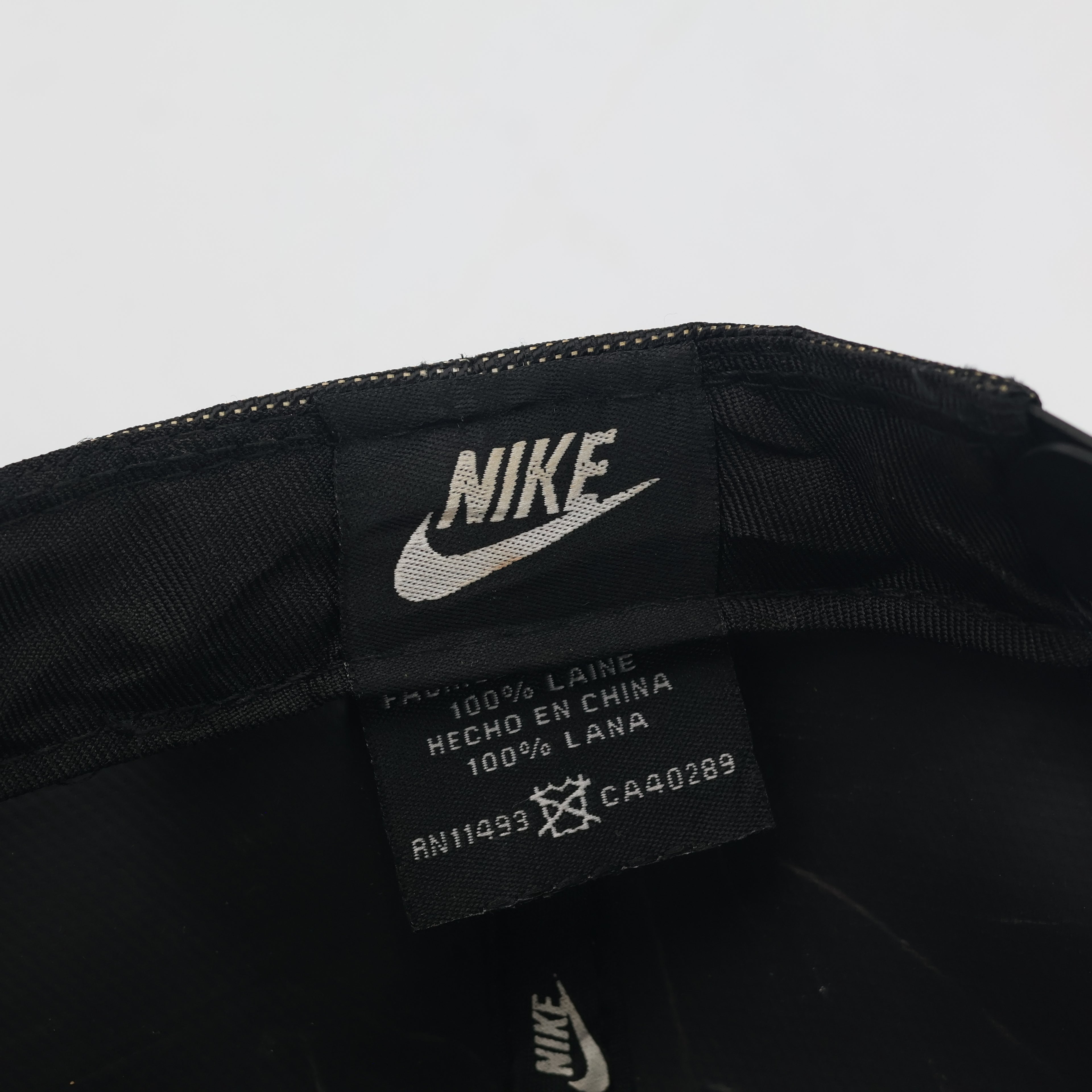 Classic Nike Spellout Snapback Cap - Black Thrifted Wool Blend Hat