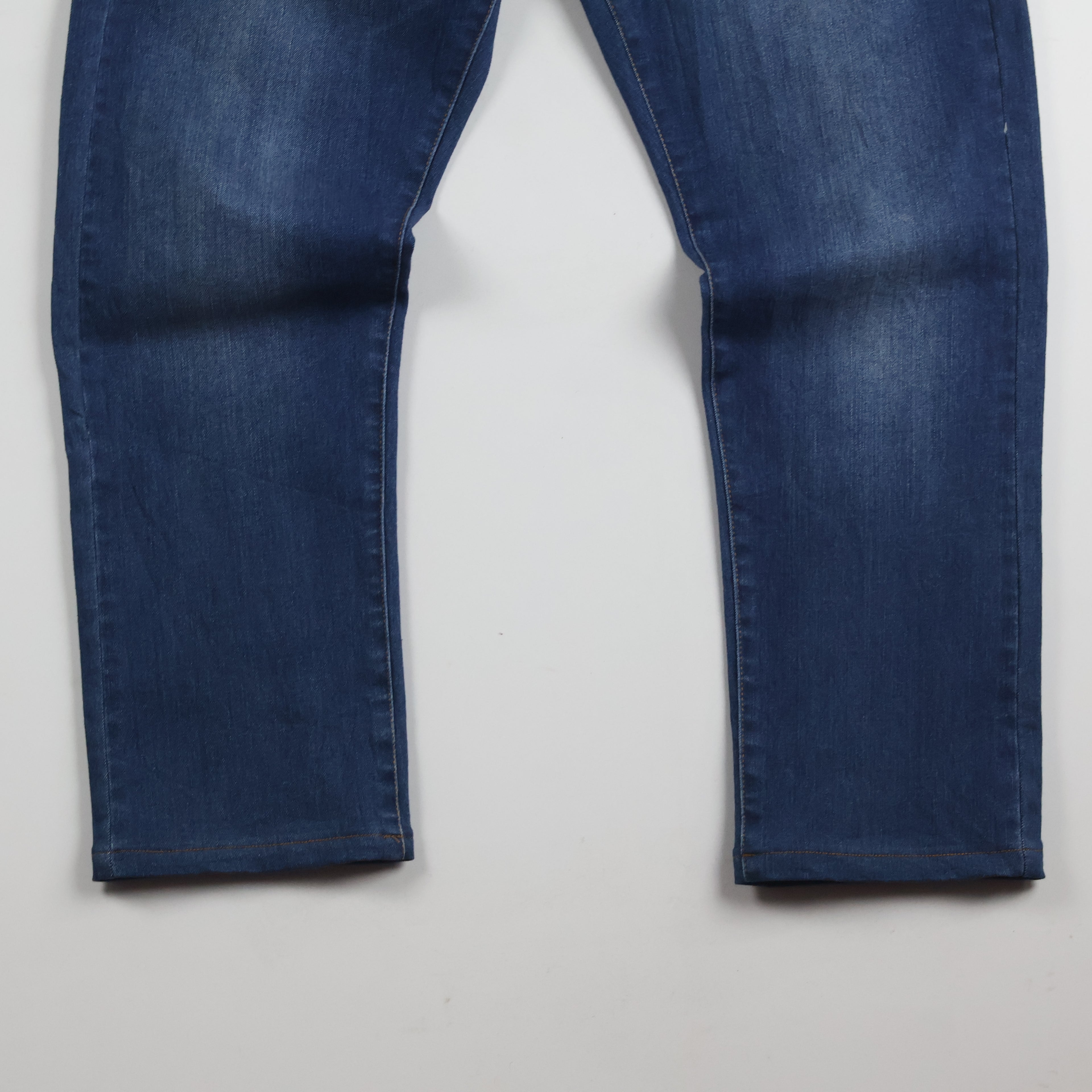 Thrifted Stretch Comfort Men's Blue Straight Leg Jeans 34 Waist/ J1023