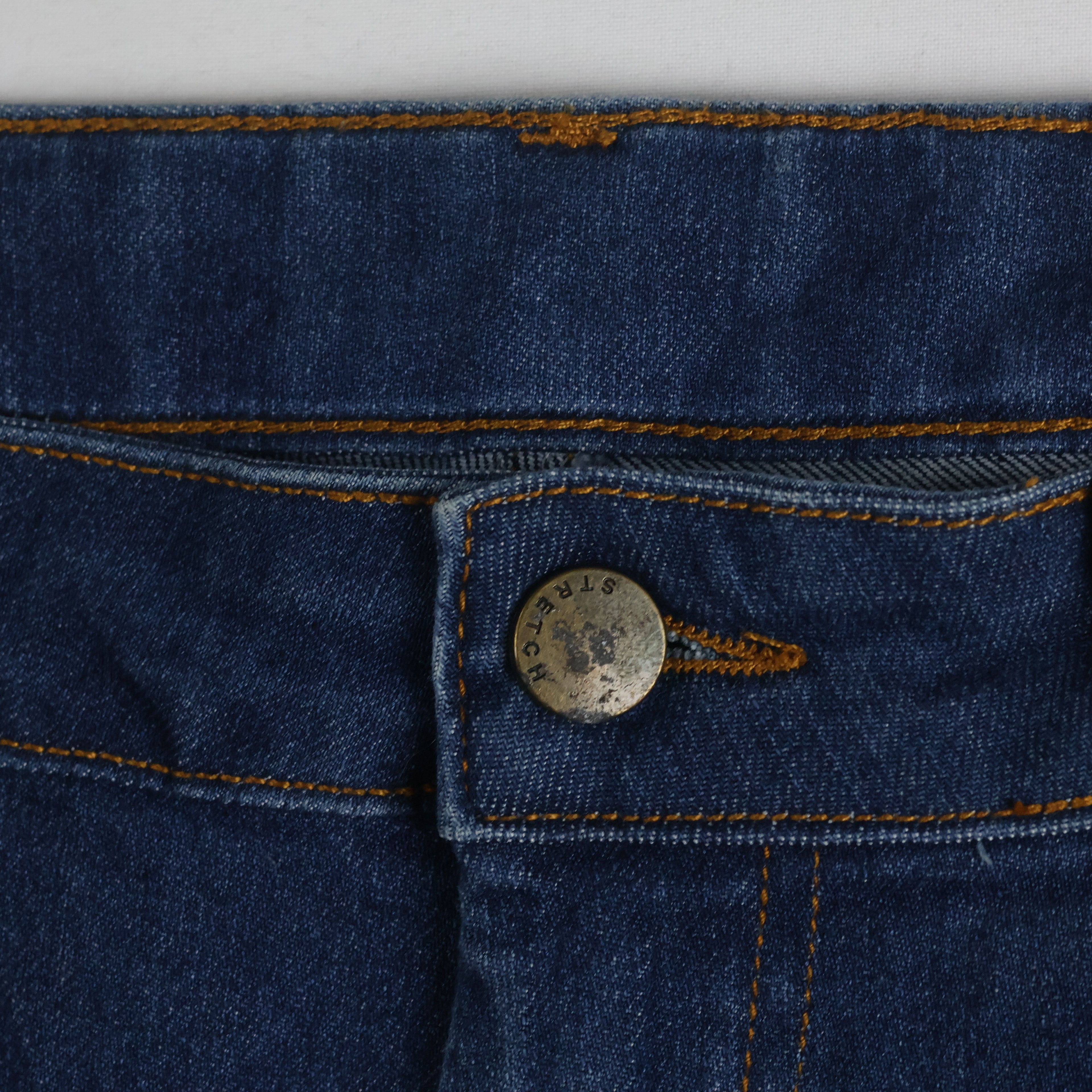 Thrifted Stretch Comfort Men's Blue Straight Leg Jeans 34 Waist/ J1023