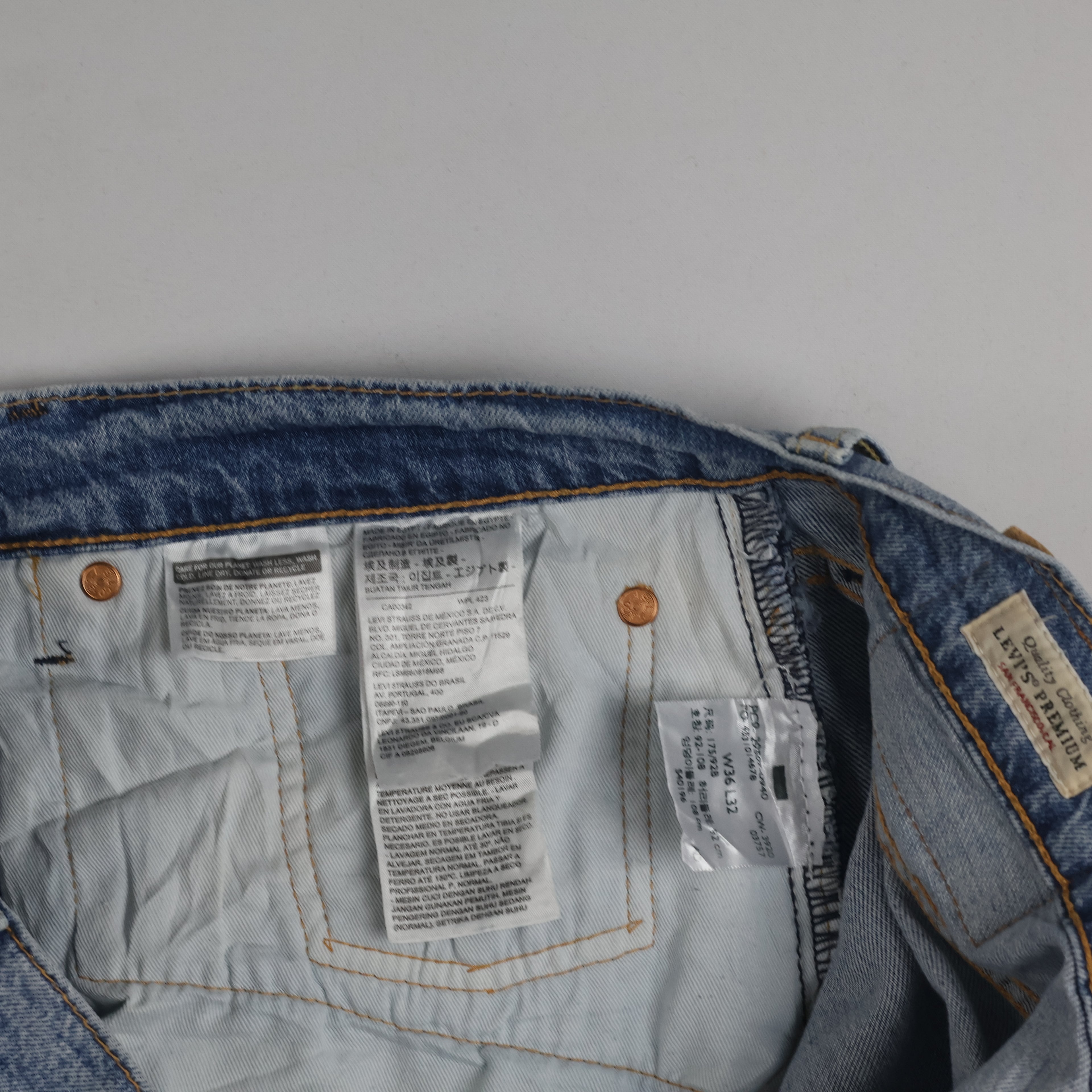 Vintage Levi's 501 Men's Light Blue Thrifted Denim Jeans 38 Waist