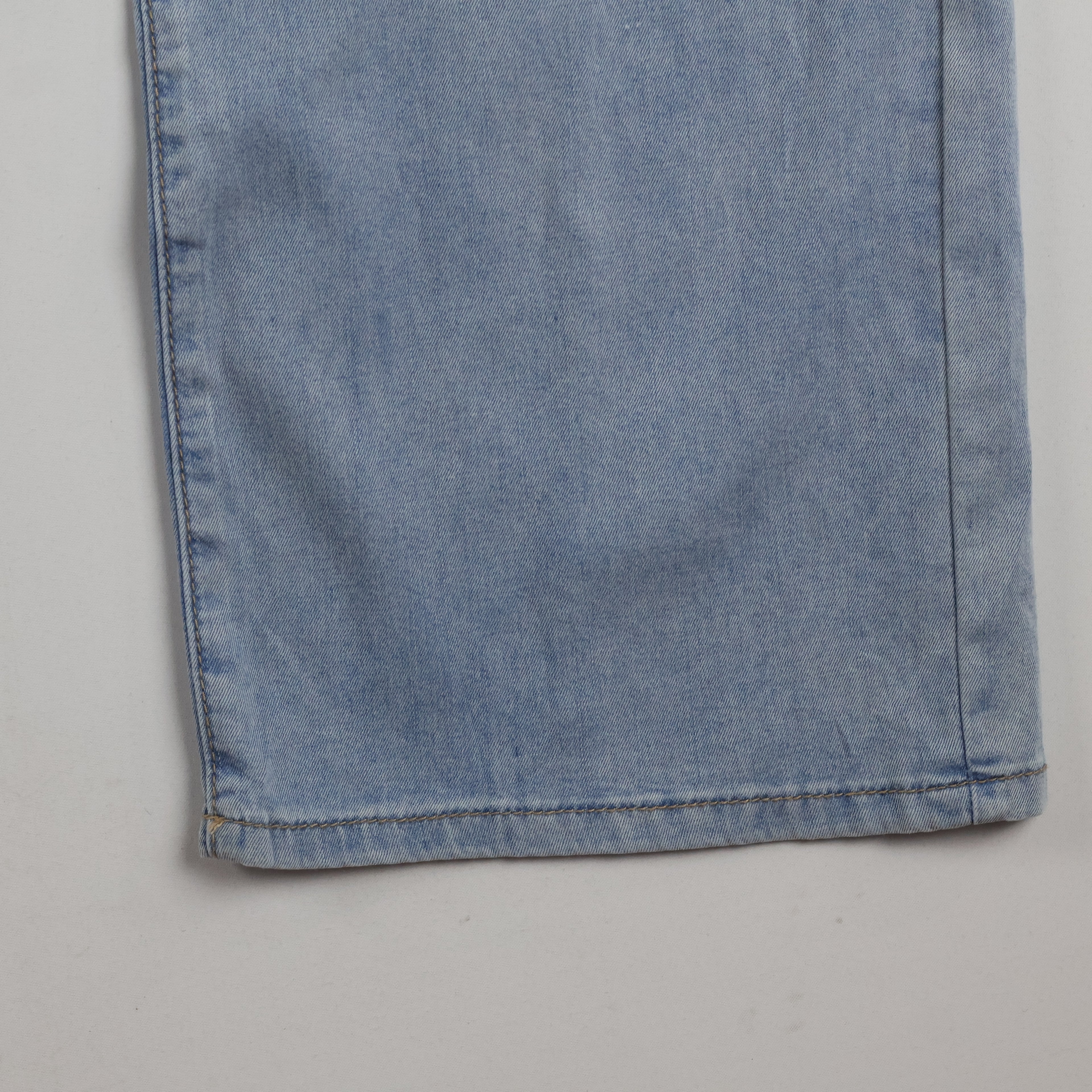 Thrifted Wide Leg Relaxed Light Blue Jeans 28-30 Waist/ J1020