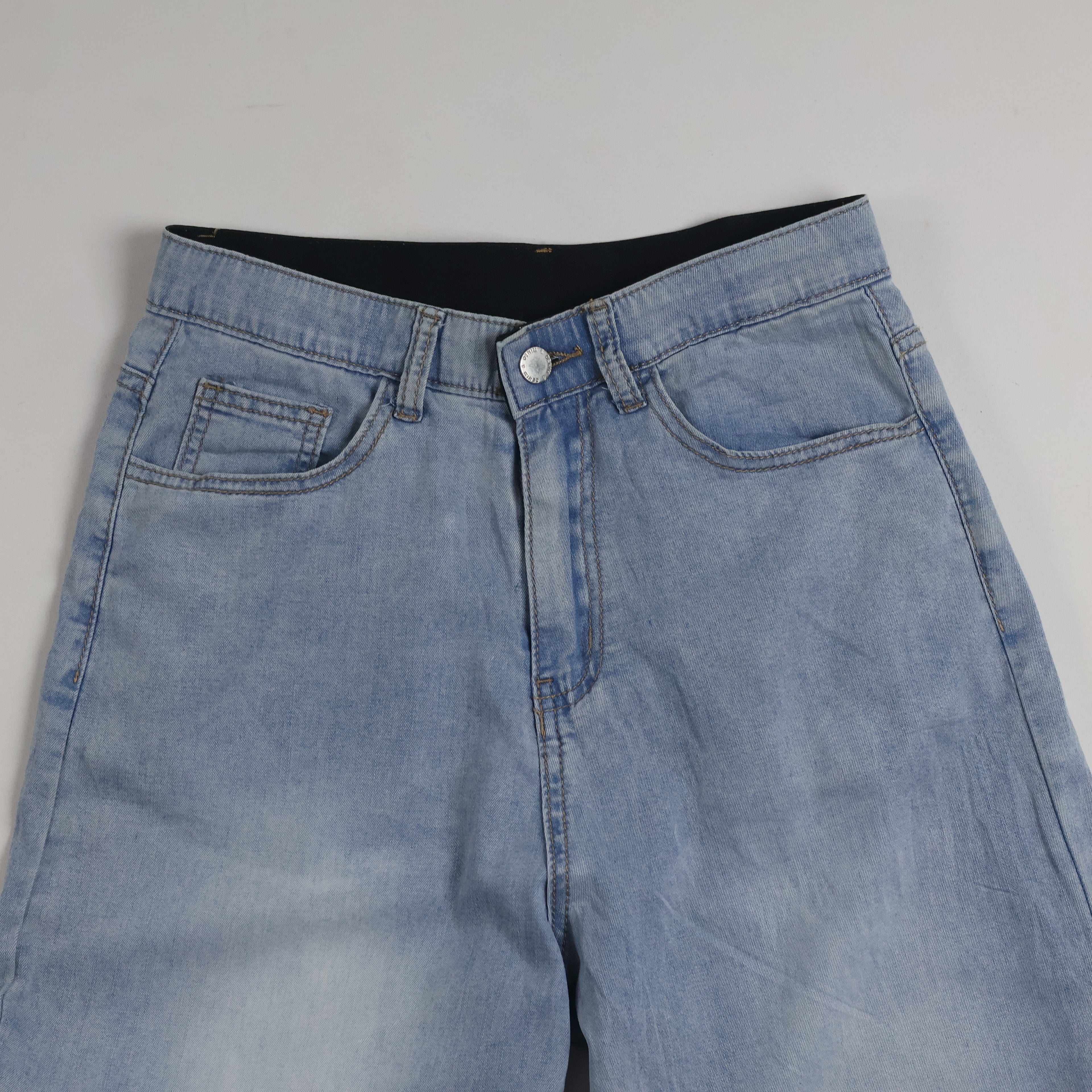 Thrifted Wide Leg Relaxed Light Blue Jeans 28-30 Waist/ J1020