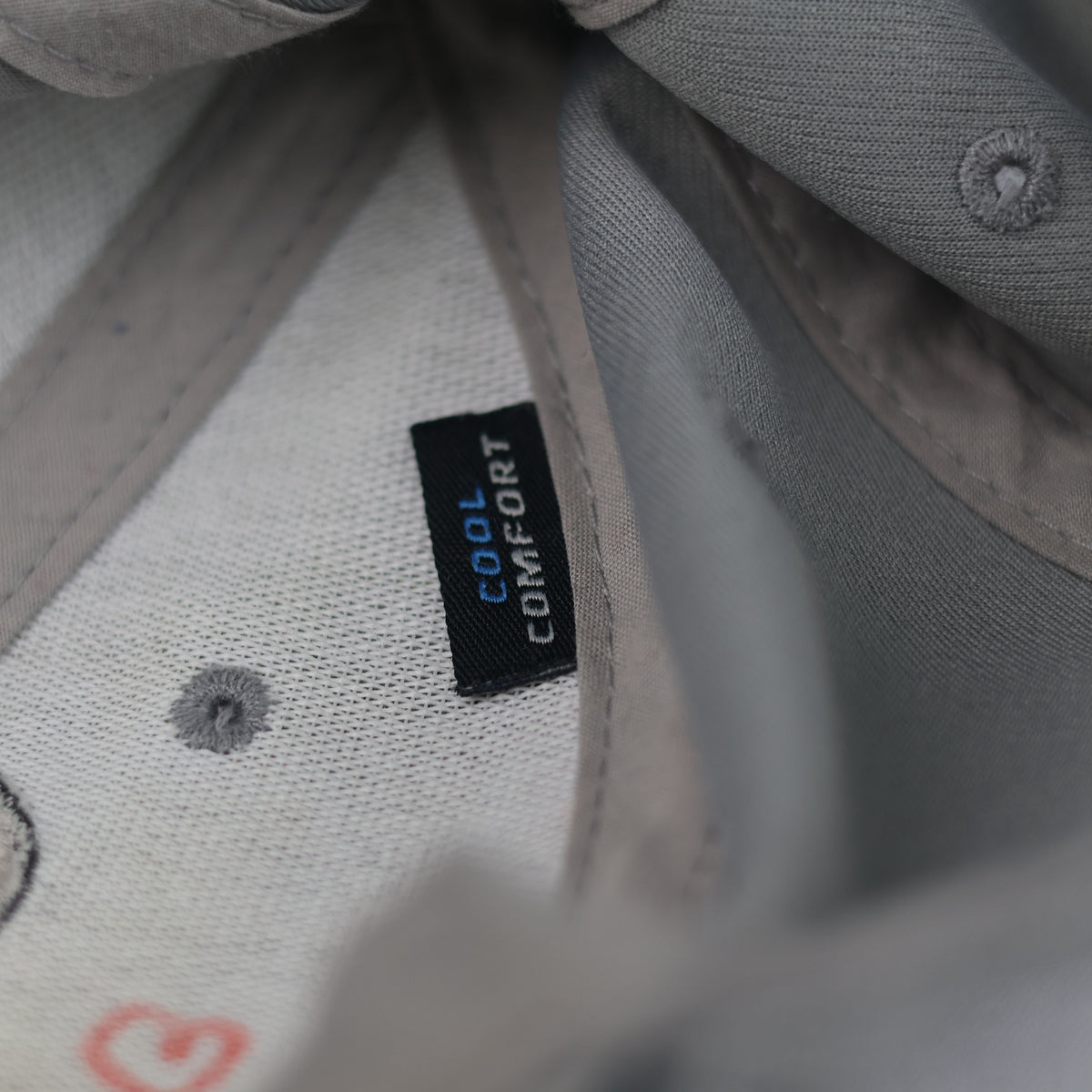 Thrifted Cool Comfort Grey Bull Embroidered Baseball Cap | 10786