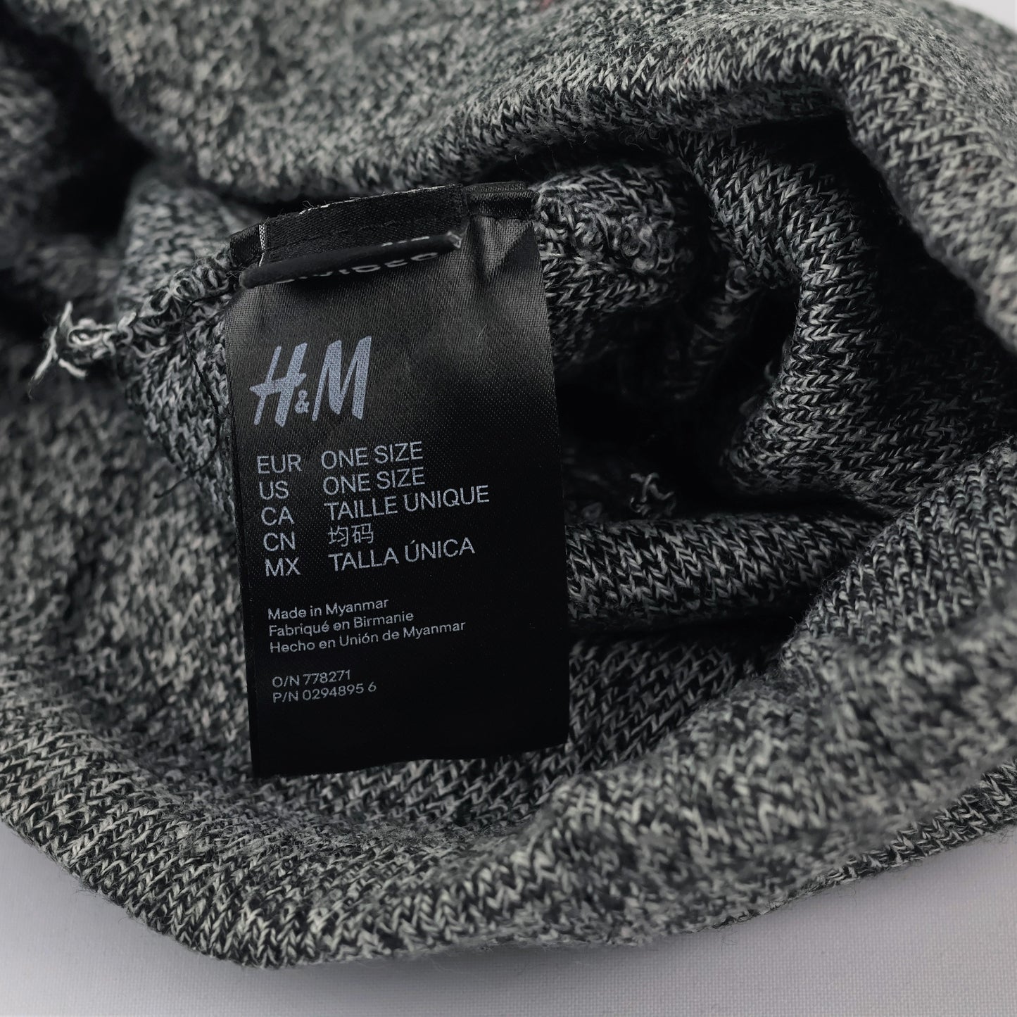 Official H&M Divided Grey Melange Thrifted Beanie – Soft Stretch Everyday Knit Cap