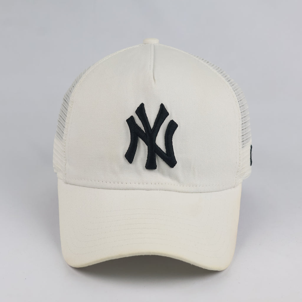 Vintage New Era New York Yankees Trucker Hat | Cream Off-White Mesh Cap