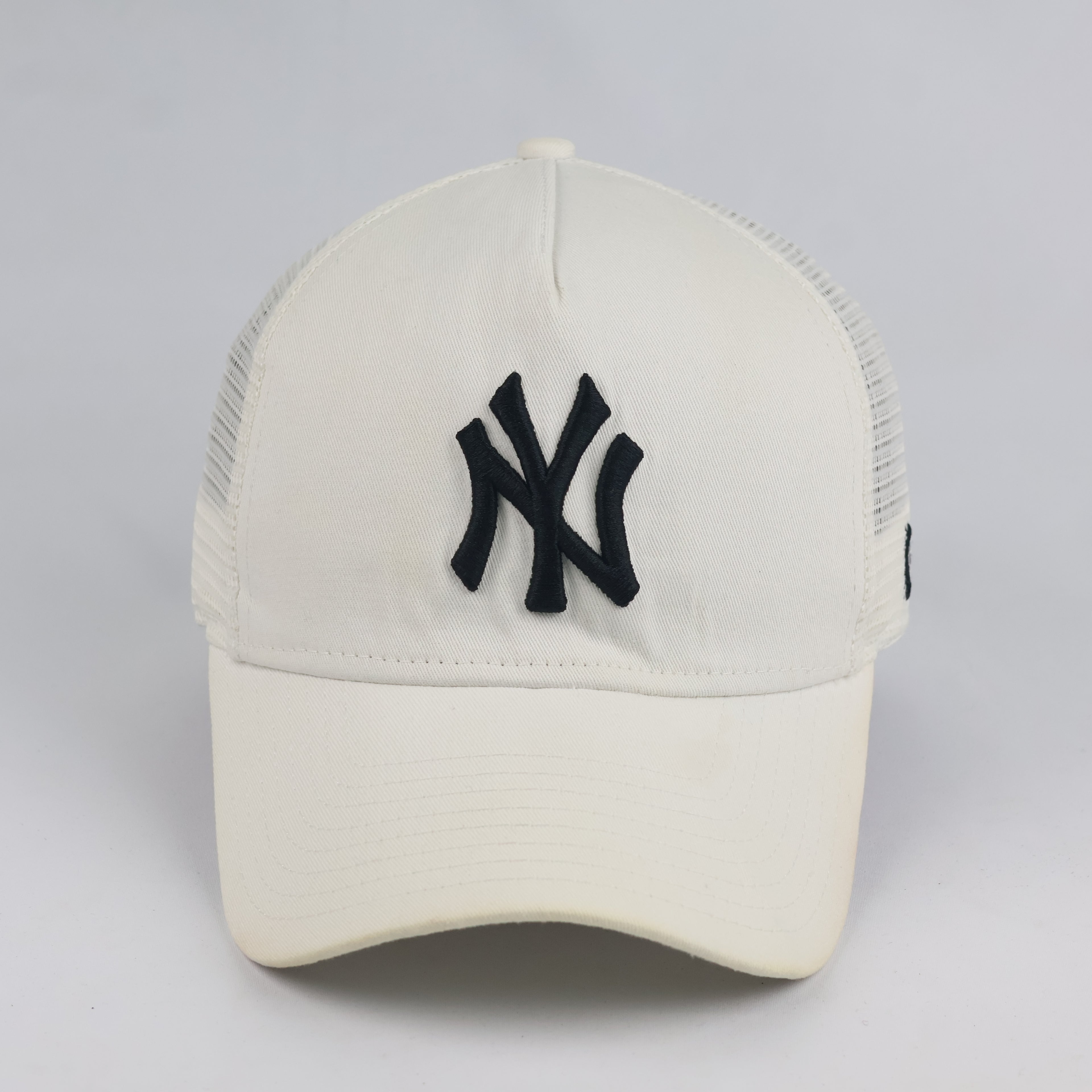 Vintage New Era New York Yankees Trucker Hat | Cream Off-White Mesh Cap