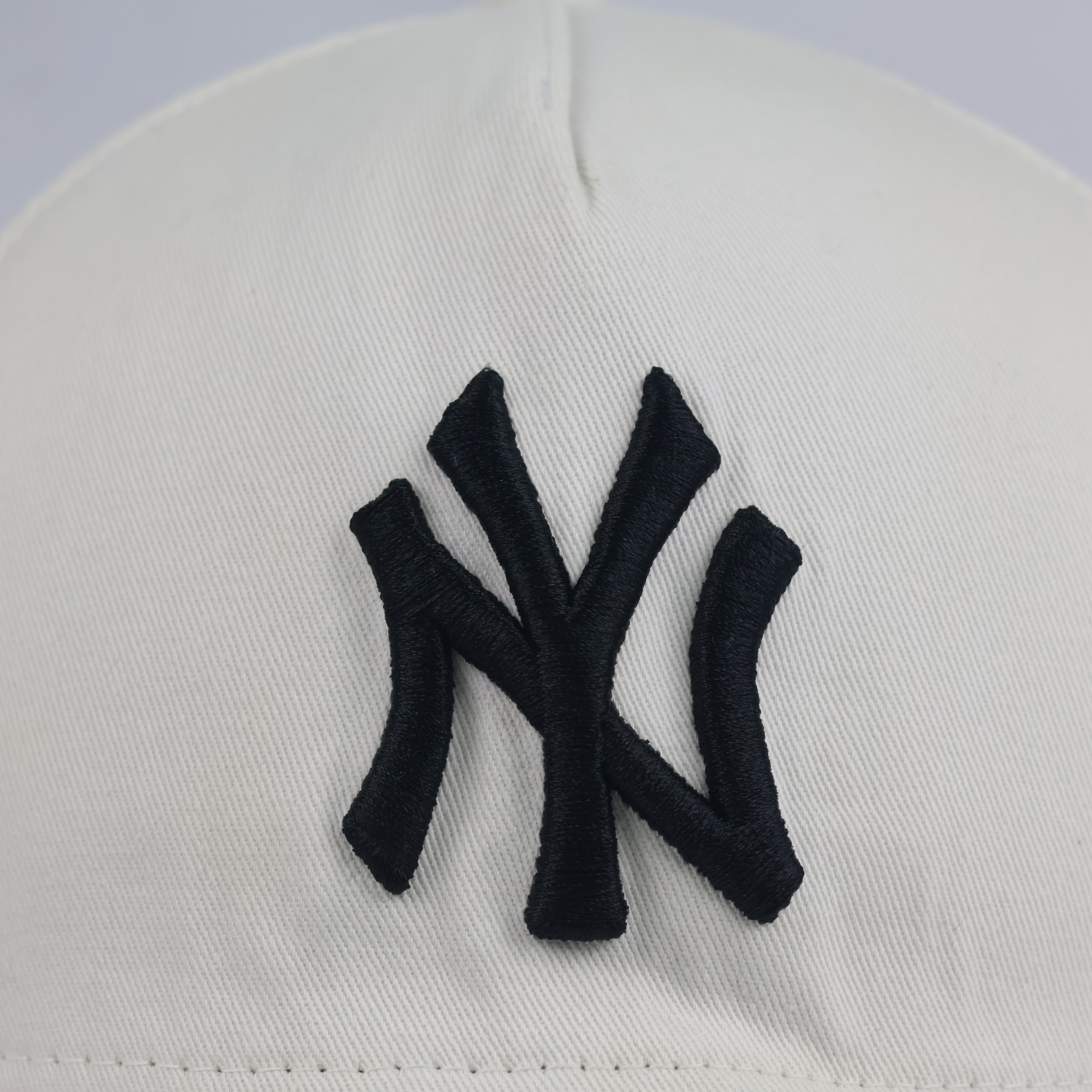 Vintage New Era New York Yankees Trucker Hat | Cream Off-White Mesh Cap