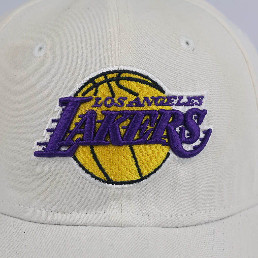 Classic New Era LA Lakers 9FIFTY Cap - Off-White Thrifted Cream & Purple Snapback