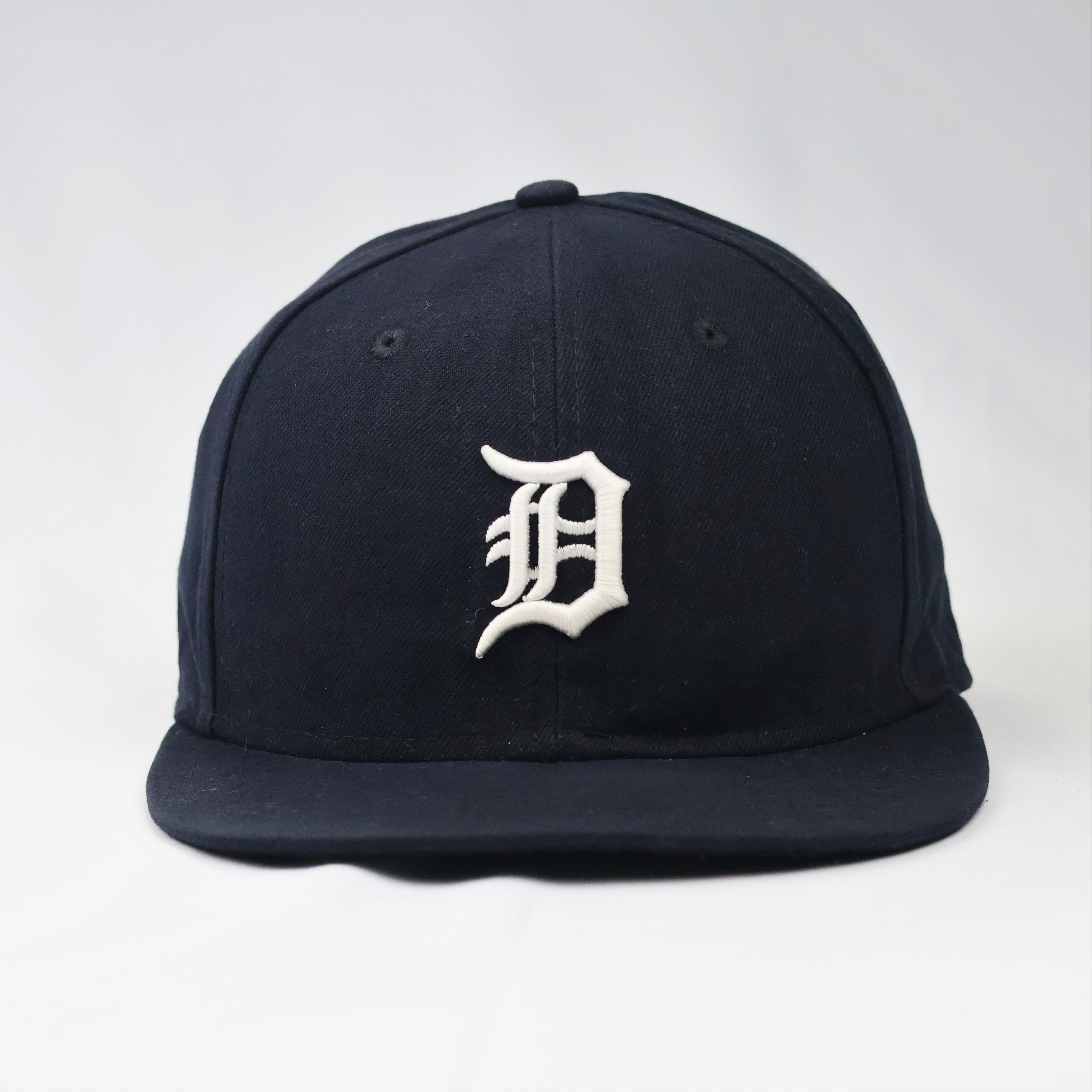 New Era Detroit Tigers Authentic On-Field 59FIFTY Thrifted Fitted Cap – Navy