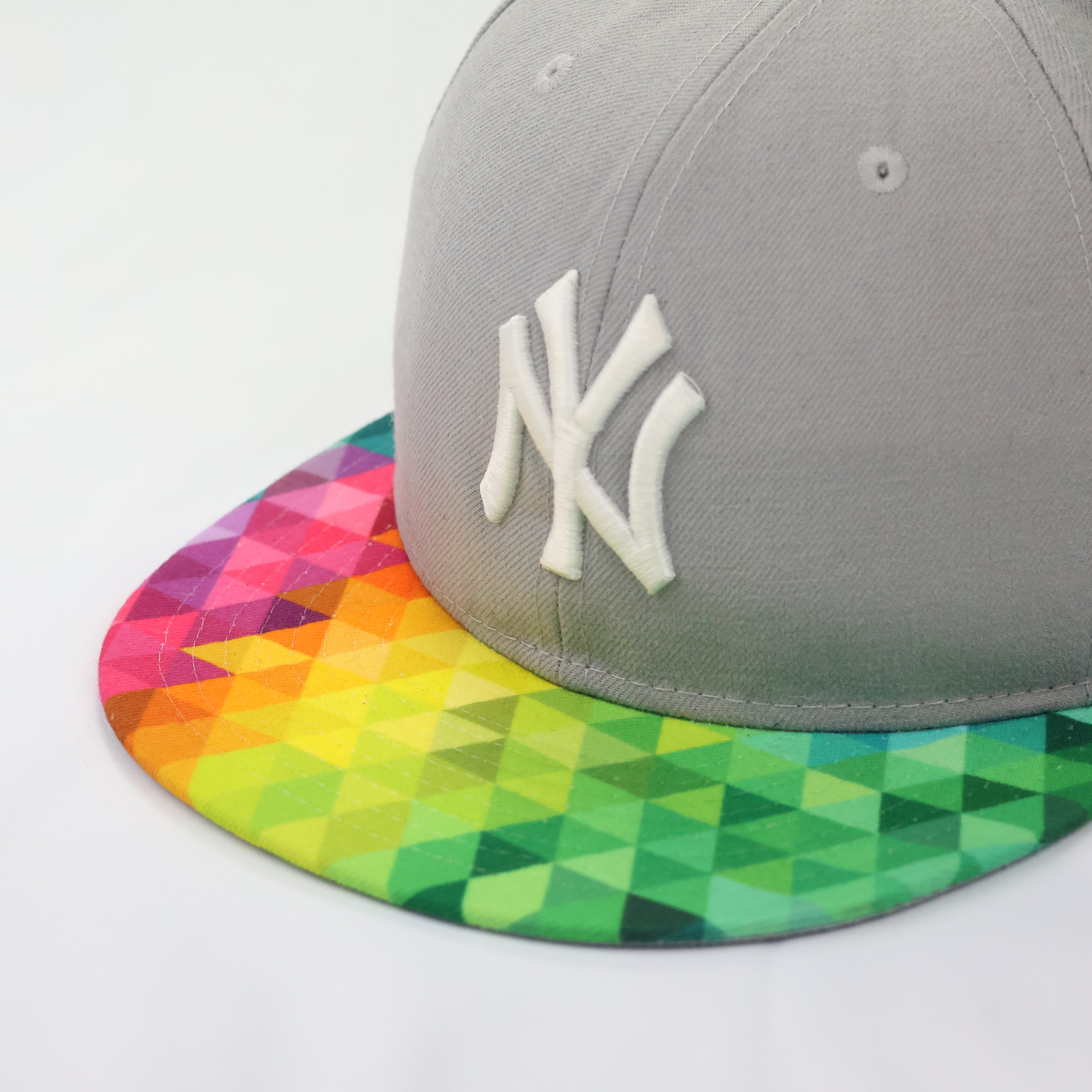 New Era 59FIFTY NY Yankees Spectrum Visor Fitted Thrifted Cap – Grey