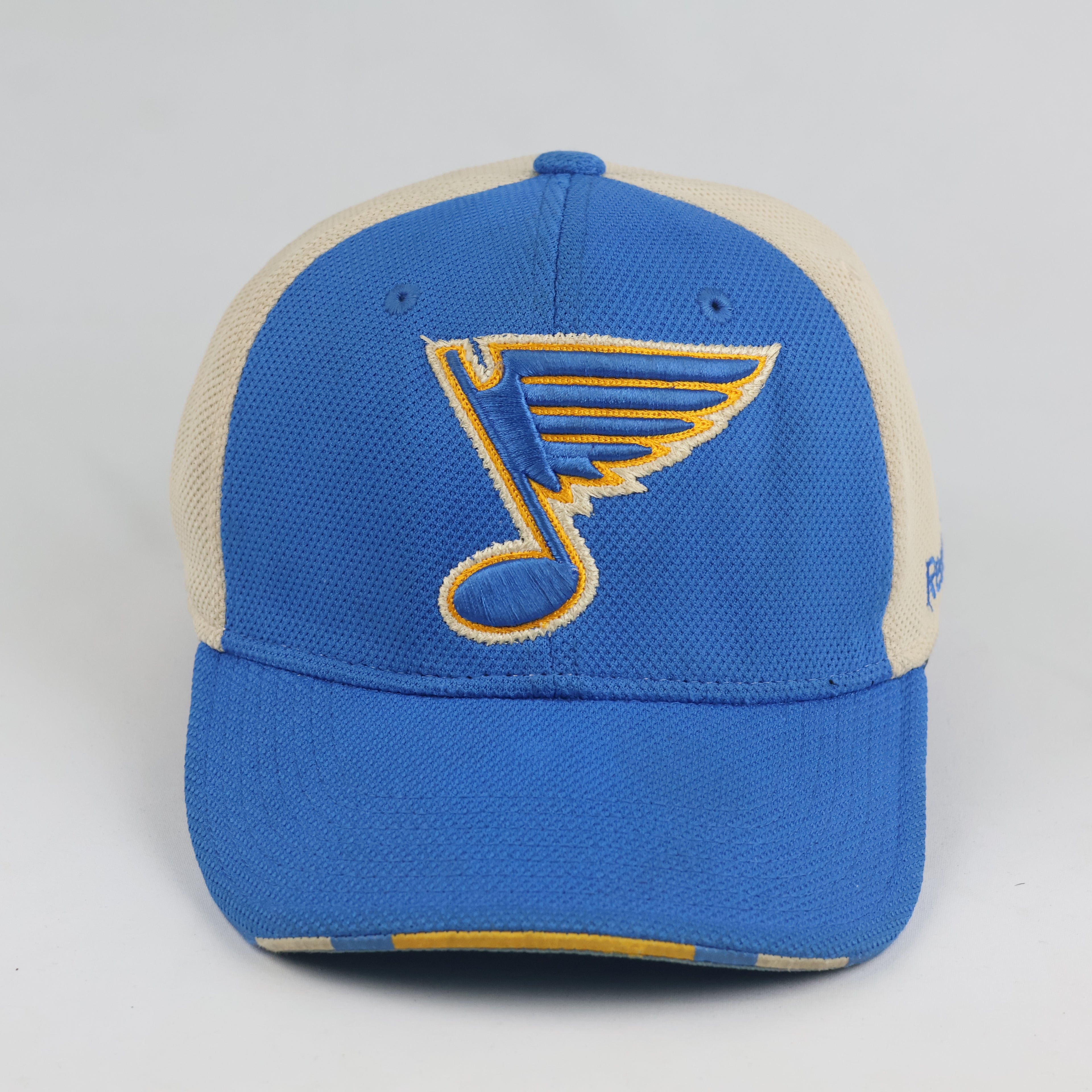 Reebok St. Louis Blues Winter Classic Flexfit Thrifted Hat (Size 58-60cm)