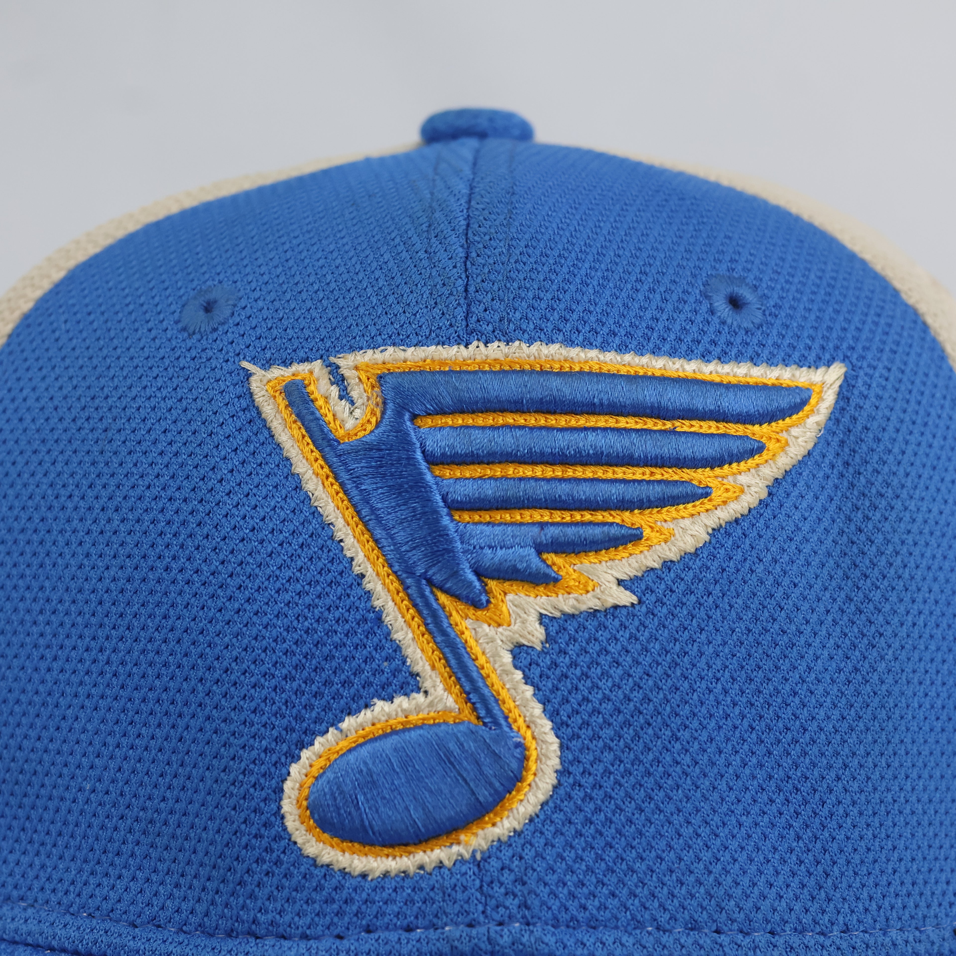 Reebok St. Louis Blues Winter Classic Flexfit Thrifted Hat (Size 58-60cm)