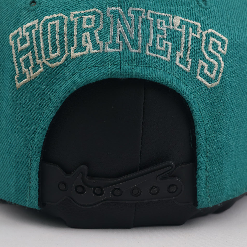 Classic Nike Team Sports Charlotte Hornets Cap - Thrifted Teal Green NBA Snapback