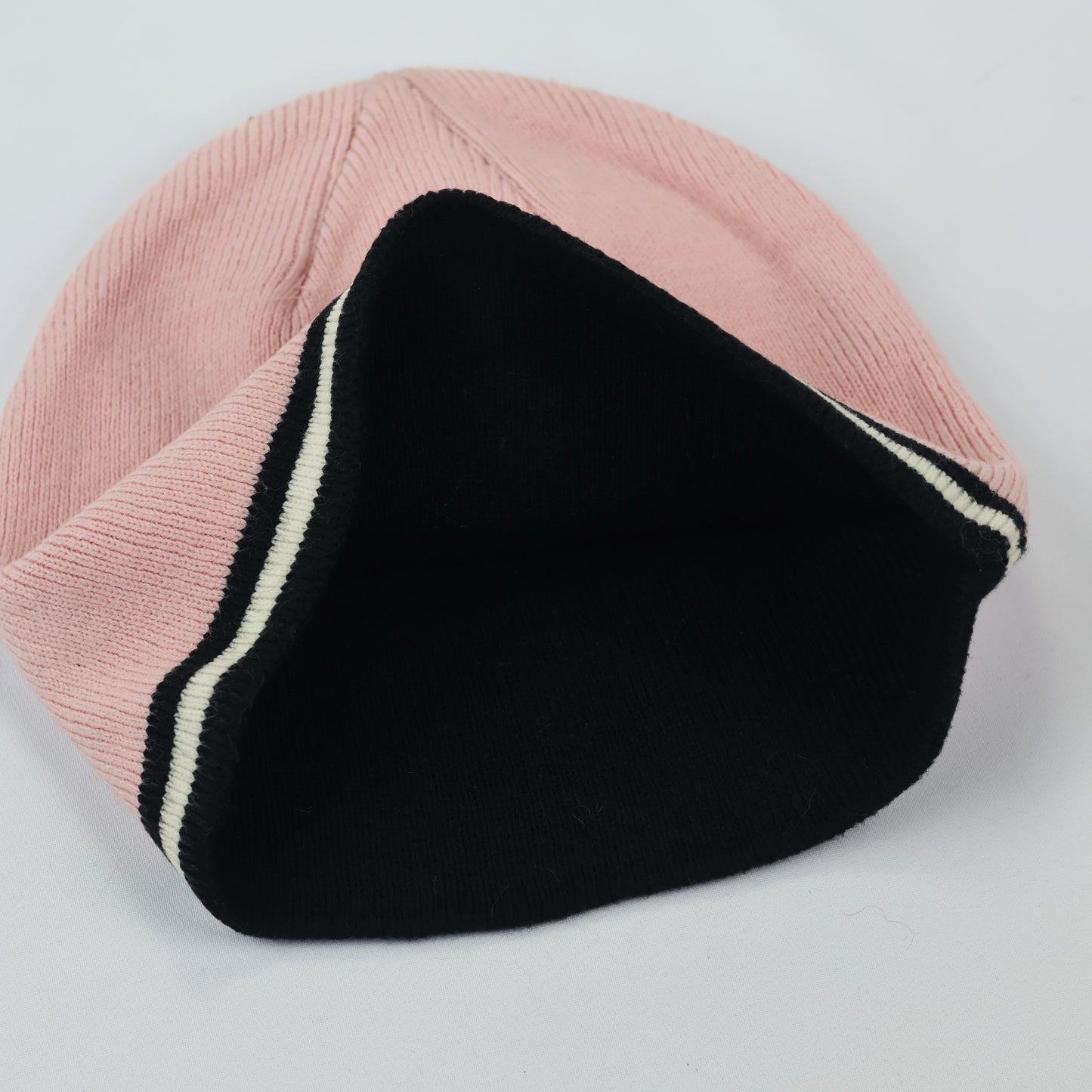 adidas Originals Pink Ribbed Thrifted Beanie Hat – Classic Trefoil Logo Winter Cap