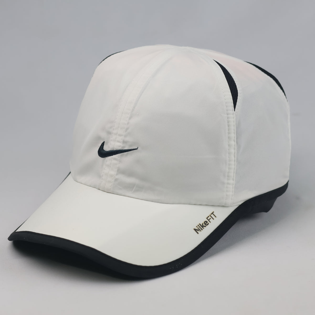 Thrifted Nike FIT Lightweight Breathable White Sport Cap | 10793