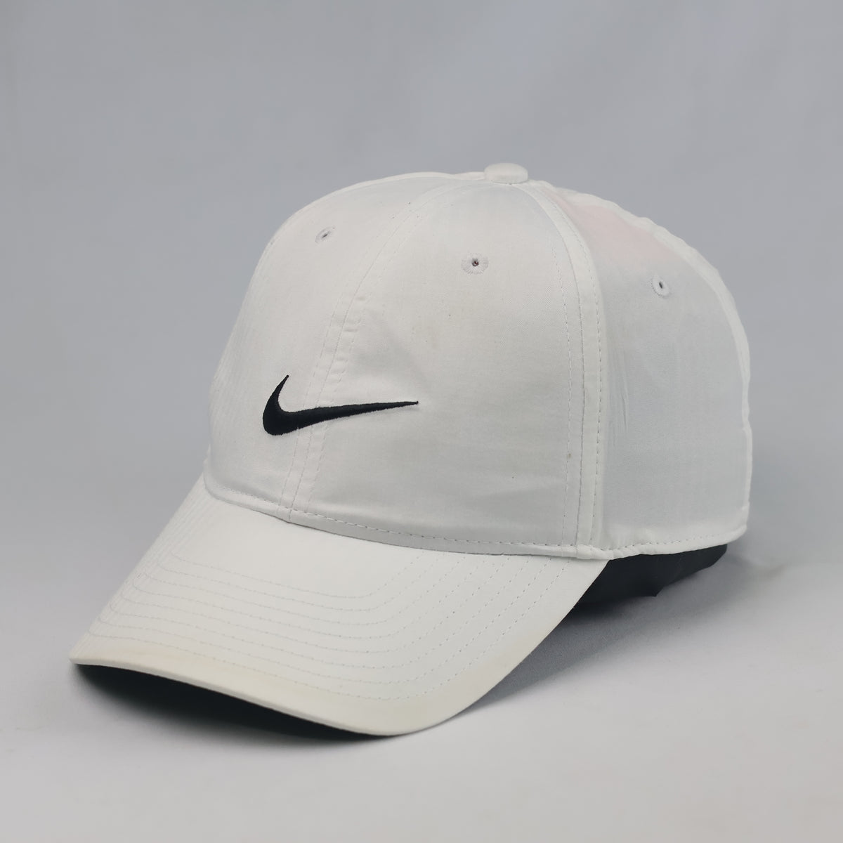 Thrifted Nike Golf White Swoosh Dri-FIT Sport Cap | 10791