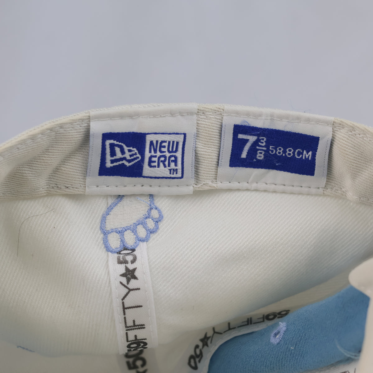 Thrifted New Era North Carolina Tar Heels Off-White & Carolina Blue Fitted Cap | 10787