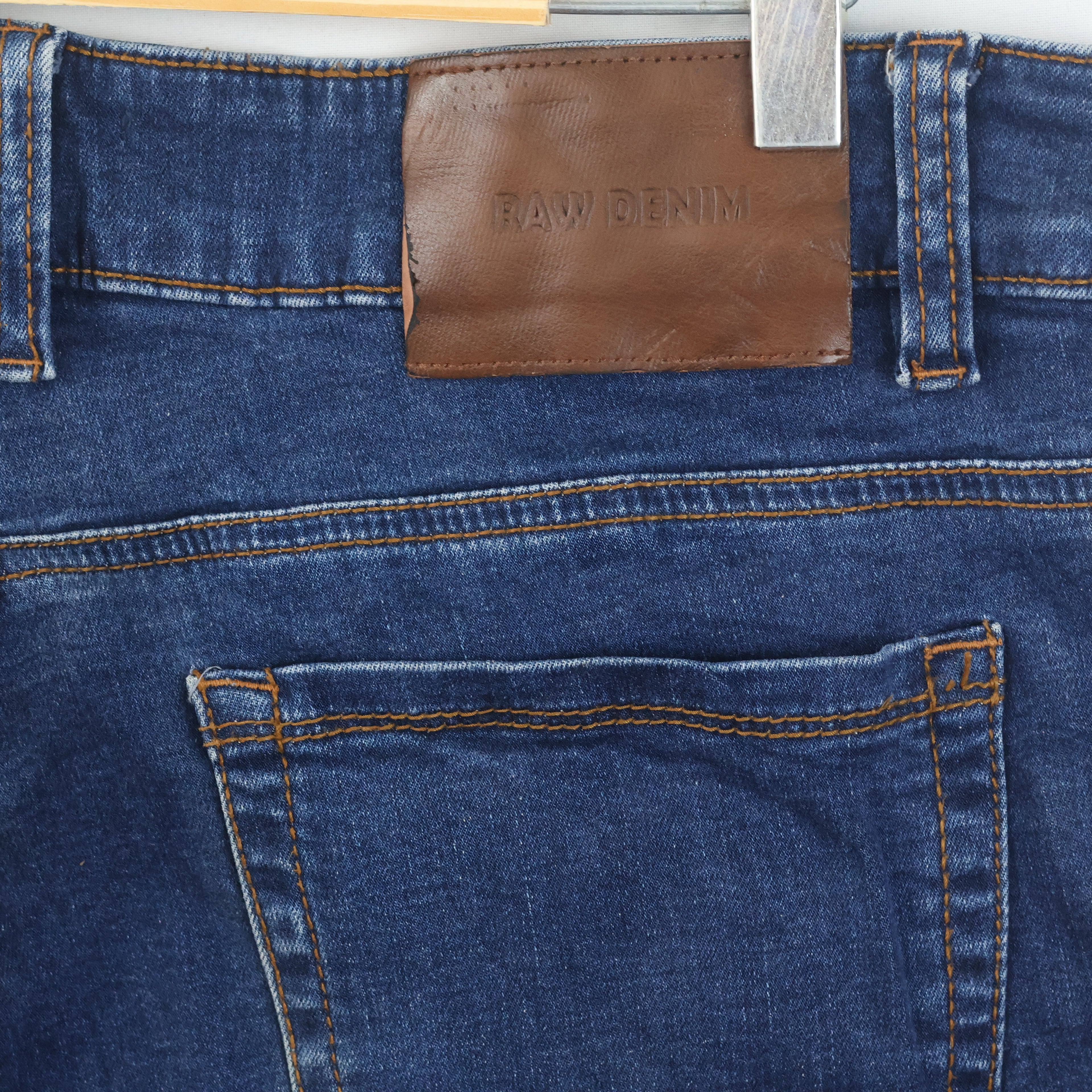 Thrifted UC Collection of Fashion Leaders Men's Blue Jeans 34 Waist/ J1033
