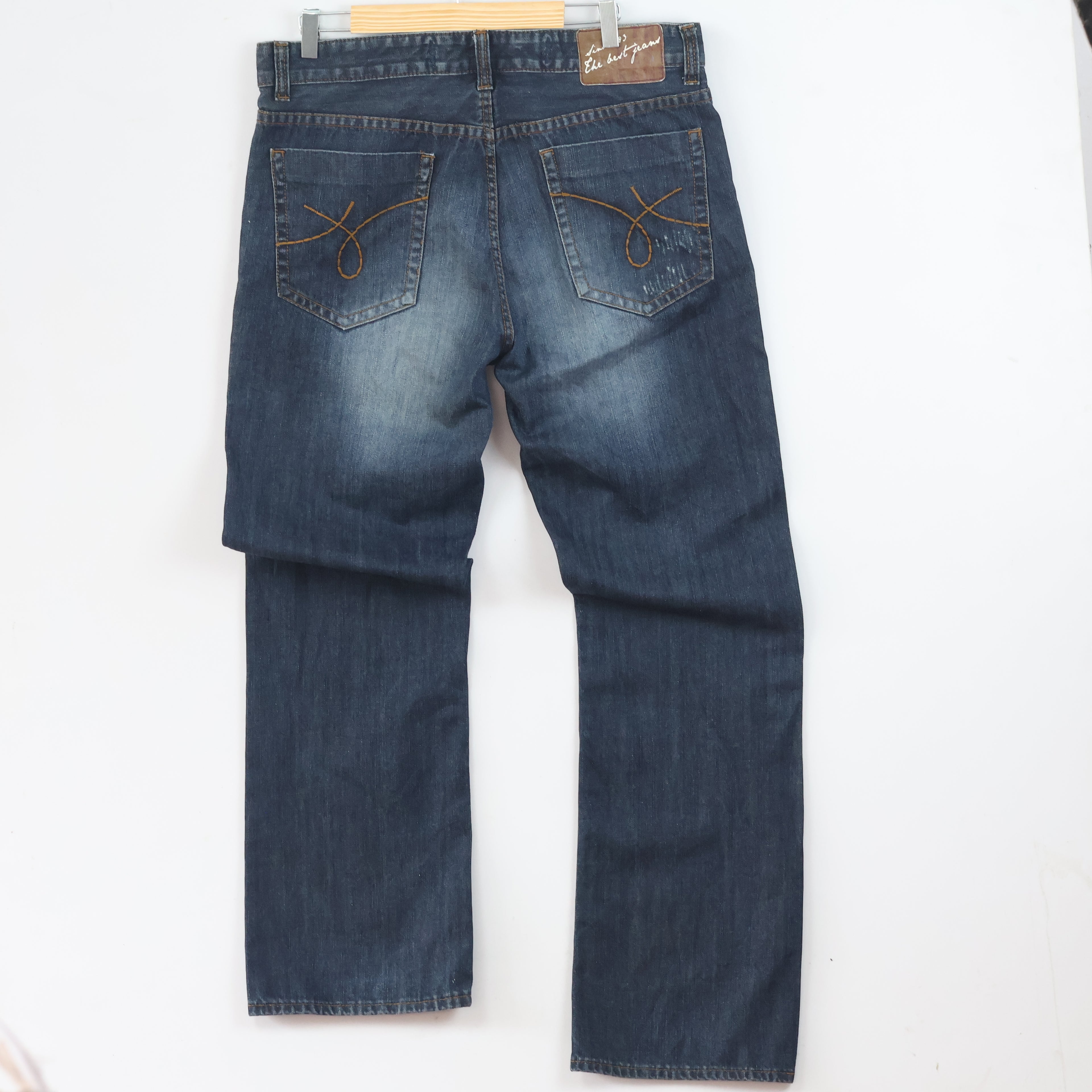 Thrifted Men's Dark Blue Straight Leg Jeans 34-36 Waist/ J1032