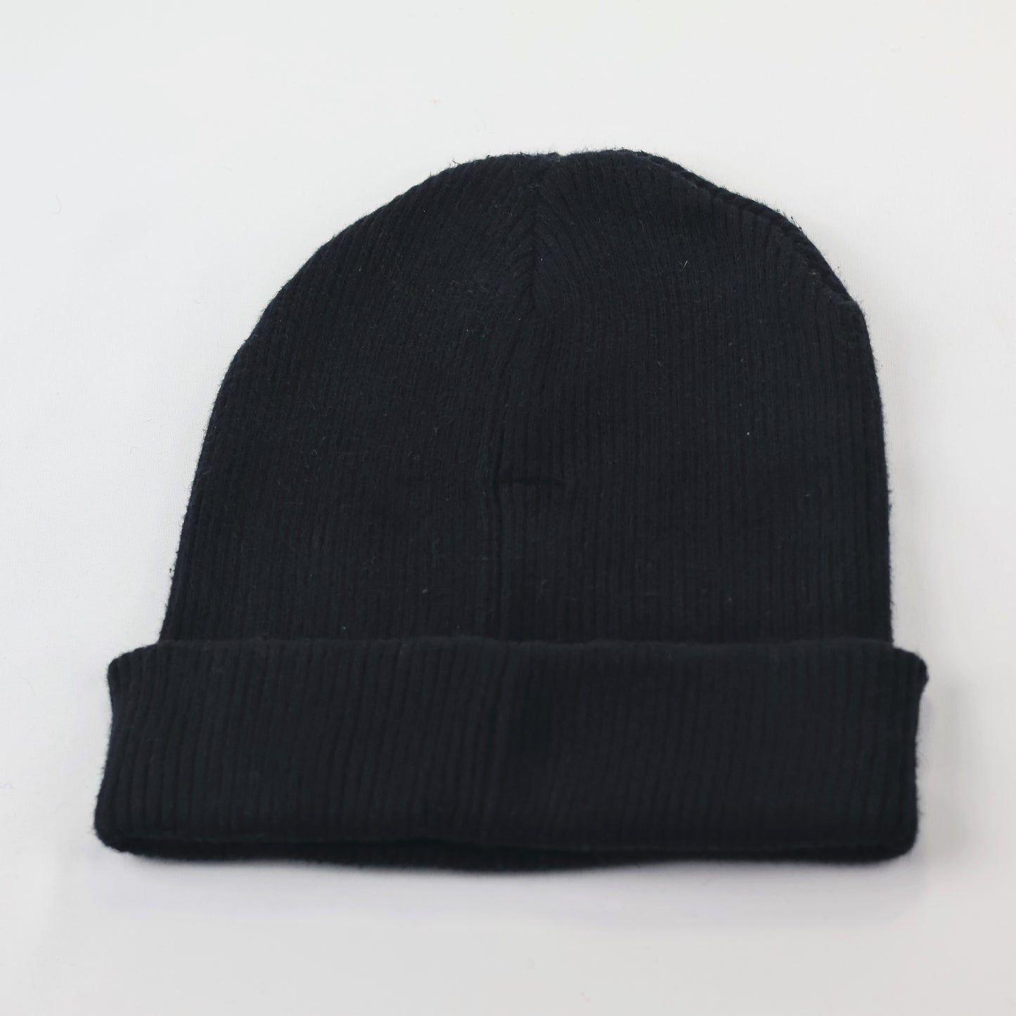 Zara Men’s Black Ribbed Thrifted Beanie – Minimalist Knit Winter Cap