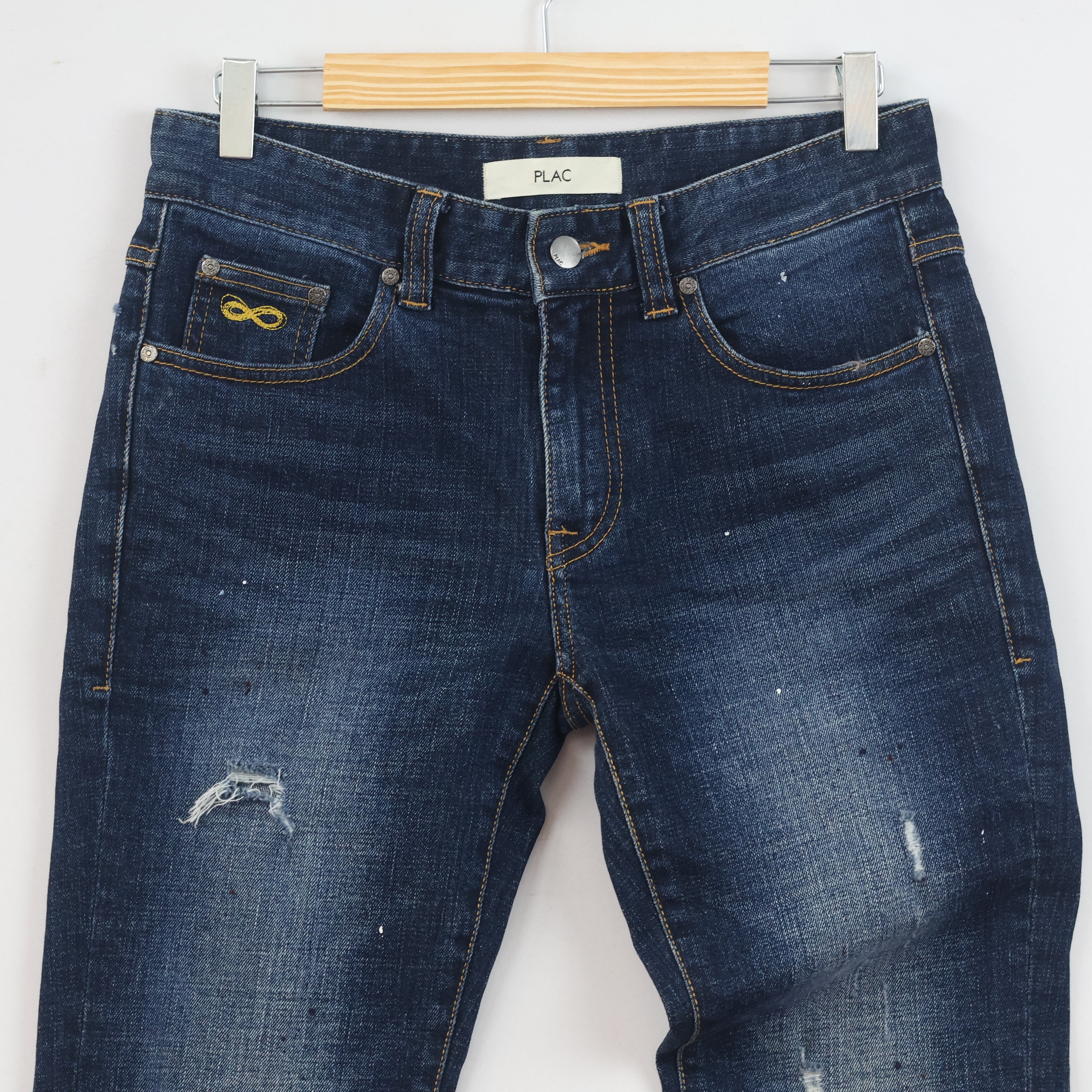 Thrifted PLAC Men's Deep Indigo Blue Ripped Jeans 30-32 Waist/ J1026