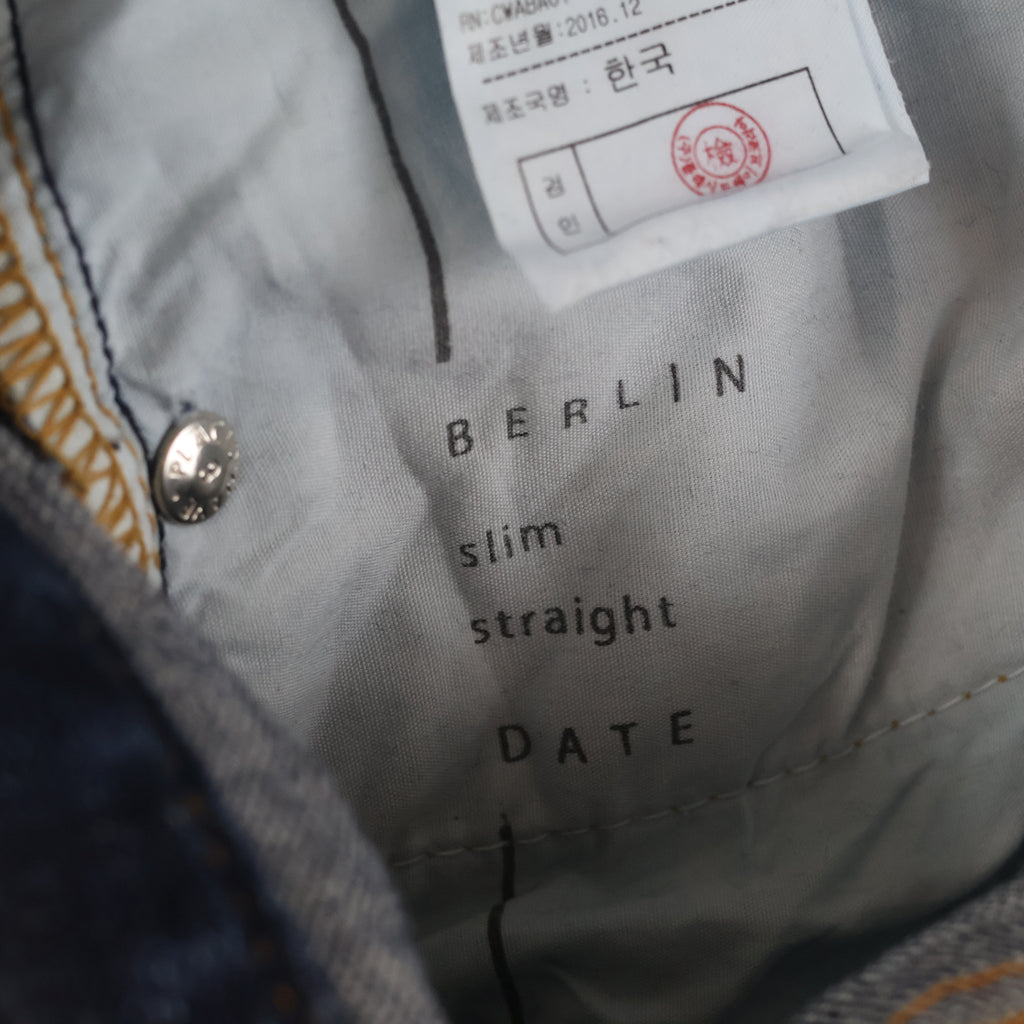 Thrifted PLAC Men's Deep Indigo Blue Ripped Jeans 30-32 Waist/ J1026