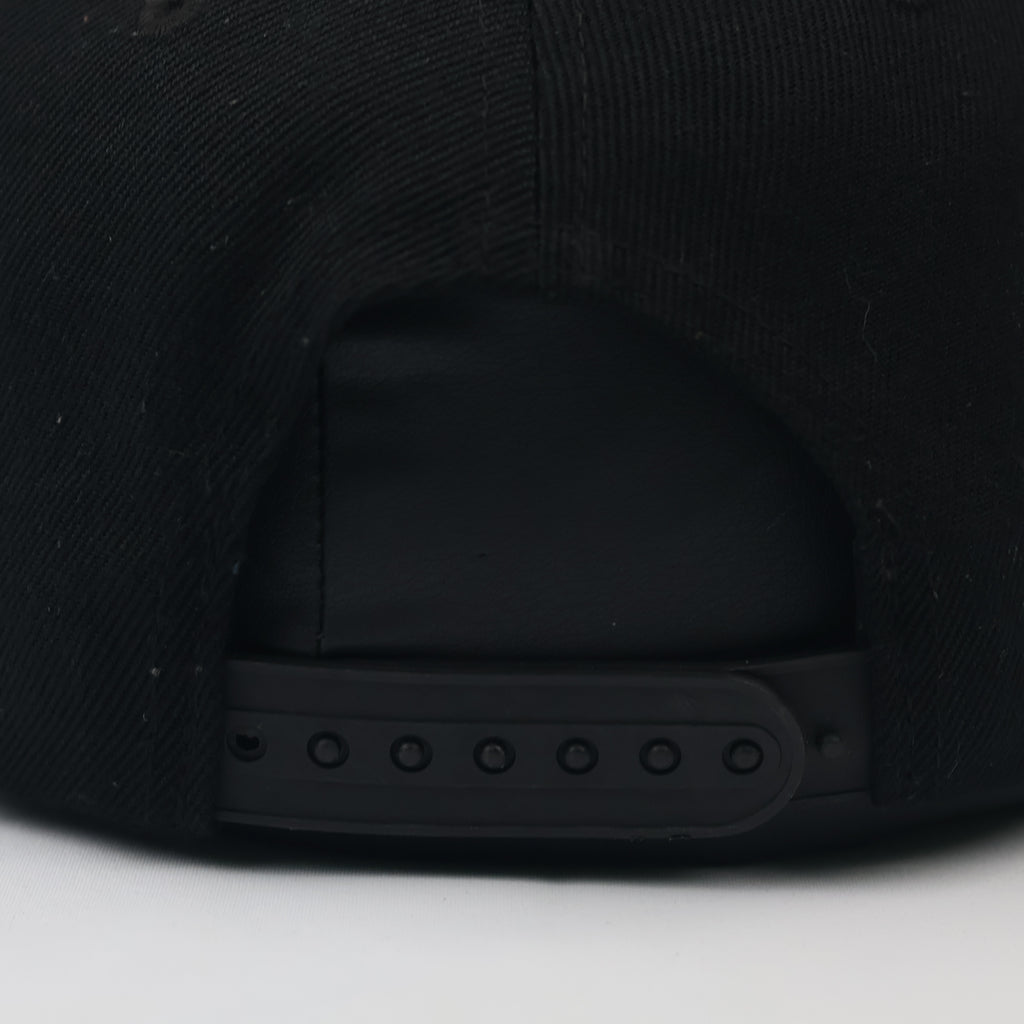 Paragliding Graphic Black Snapback Cap - Beechfield Vintage