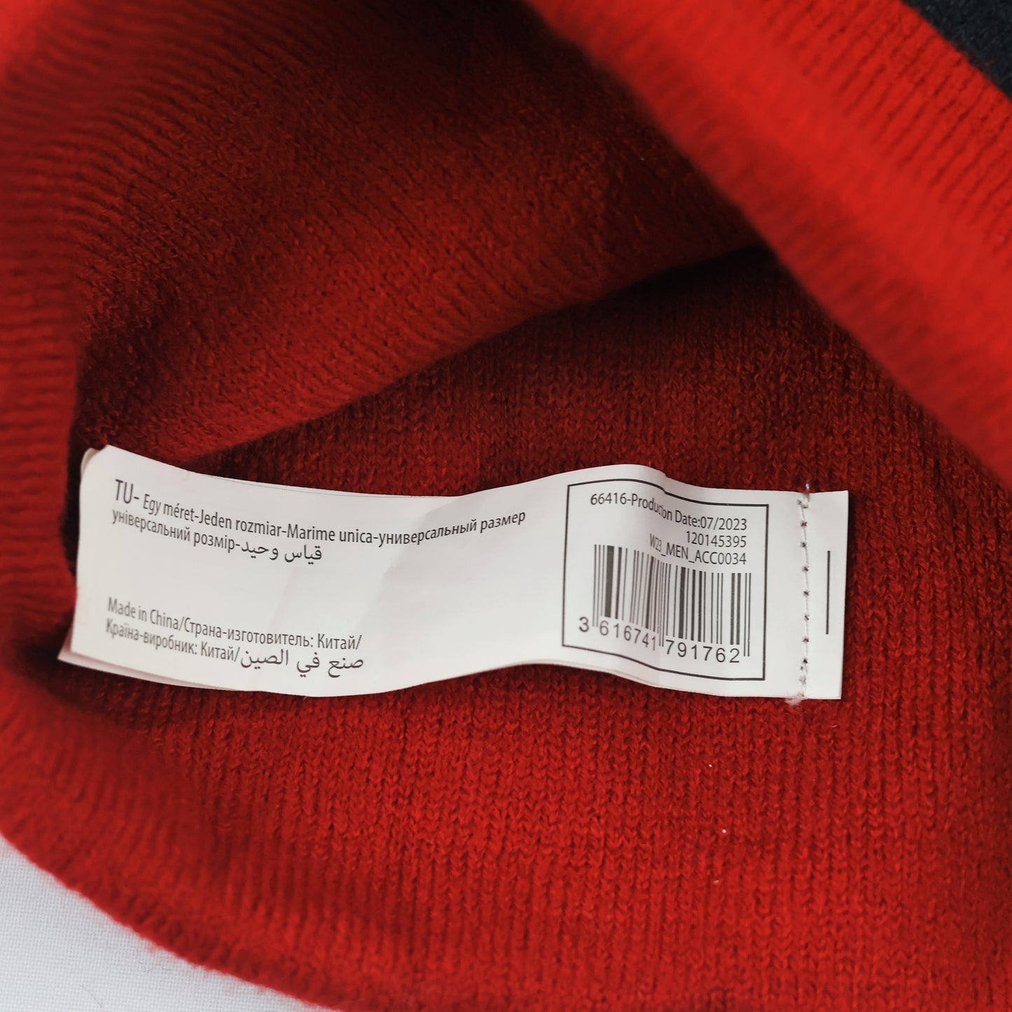 Festive Christmas Knit Beanie – Santa, Reindeer & Snowflake Pom-Pom Hat