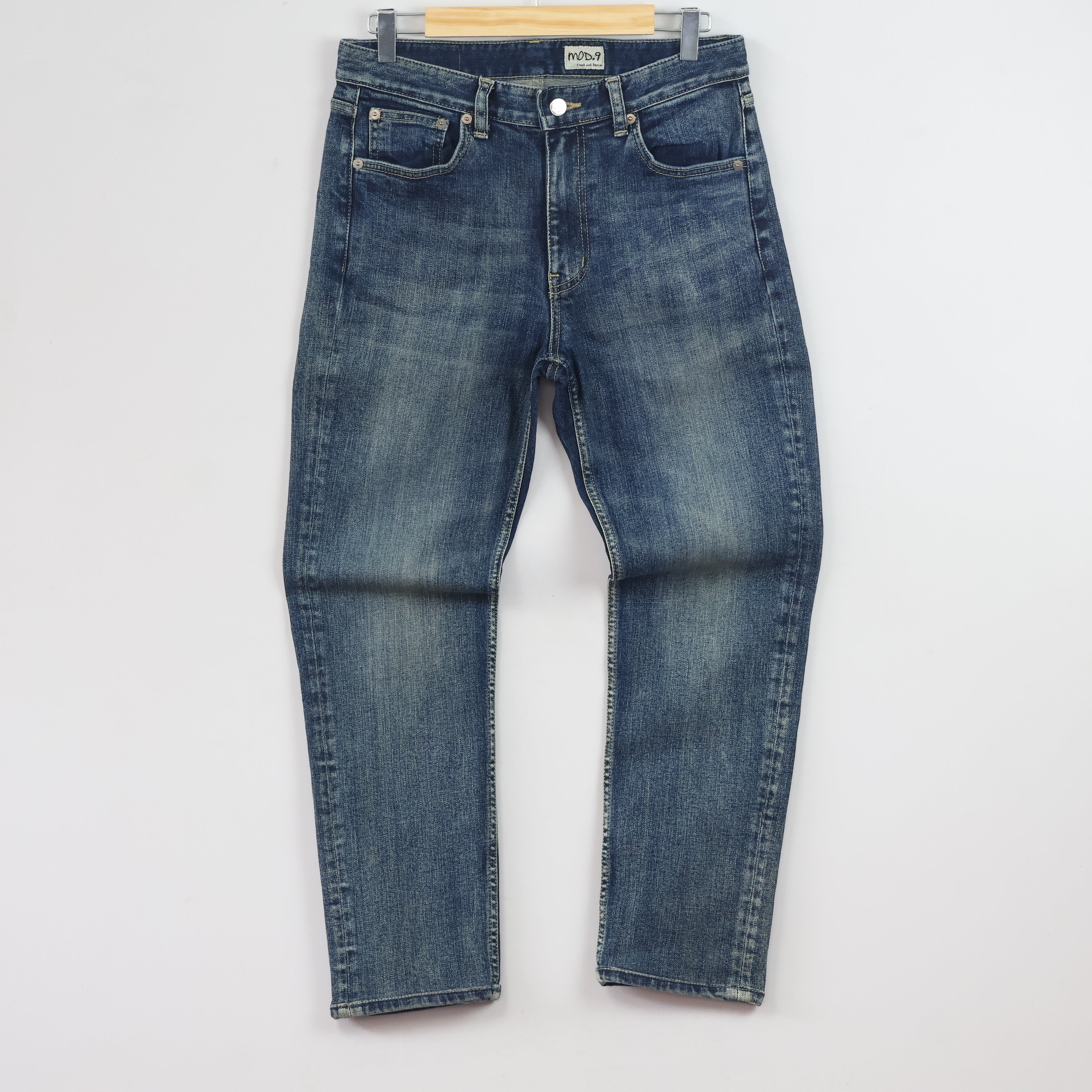 Vintage MOD.9 Men's Medium Wash Thrifted Denim Jeans 30 Waist/ J1043