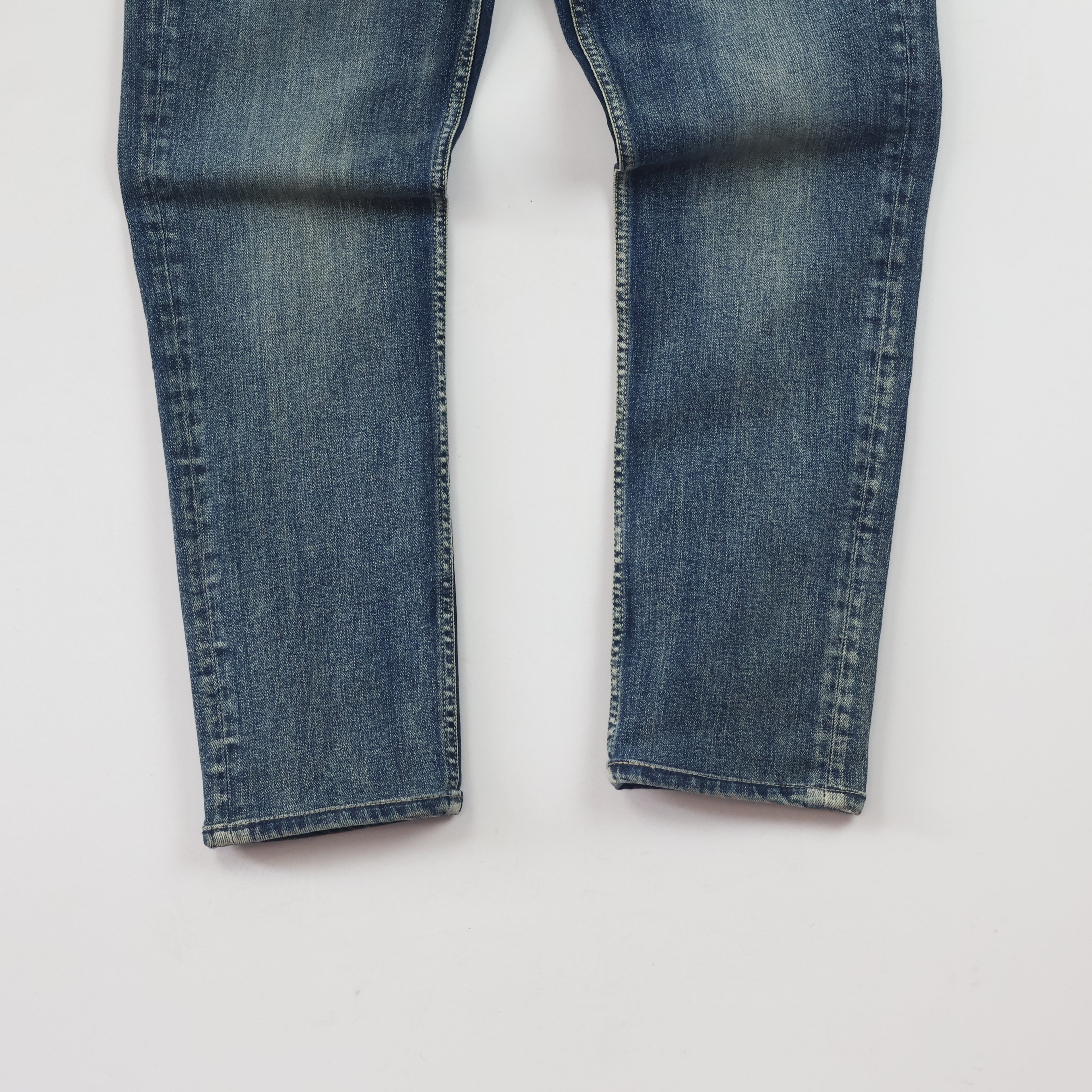 Vintage MOD.9 Men's Medium Wash Thrifted Denim Jeans 30 Waist/ J1043