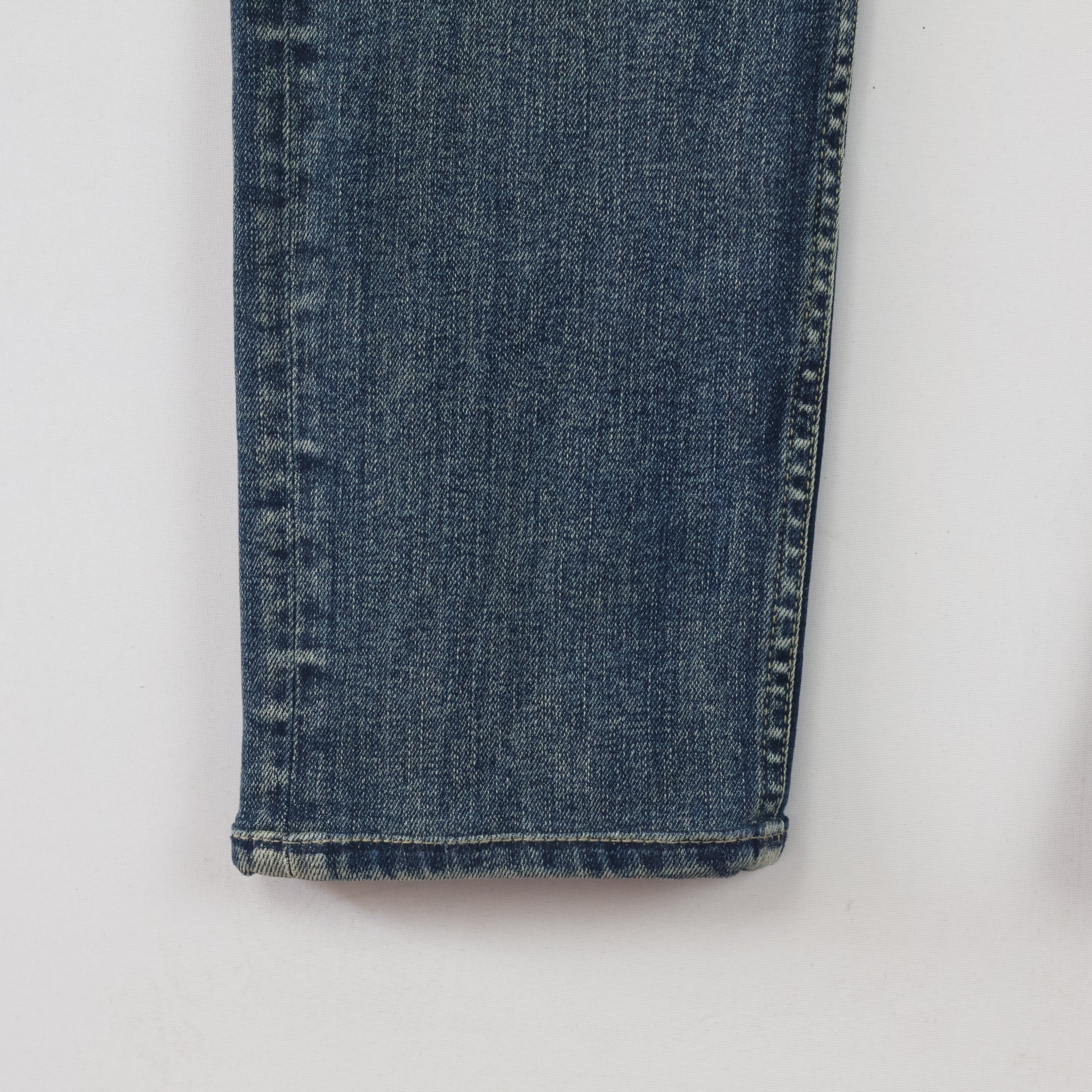 Vintage MOD.9 Men's Medium Wash Thrifted Denim Jeans 30 Waist/ J1043