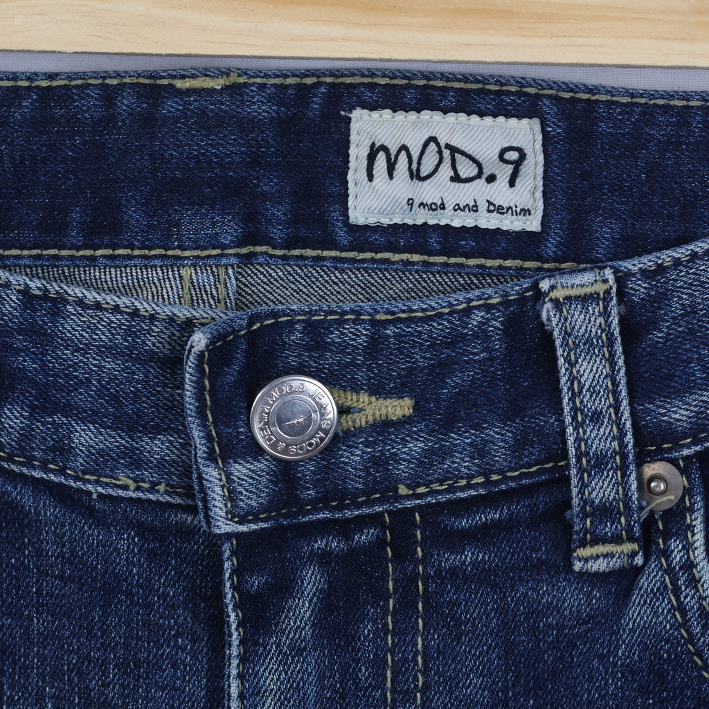 Vintage MOD.9 Men's Medium Wash Thrifted Denim Jeans 30 Waist/ J1043