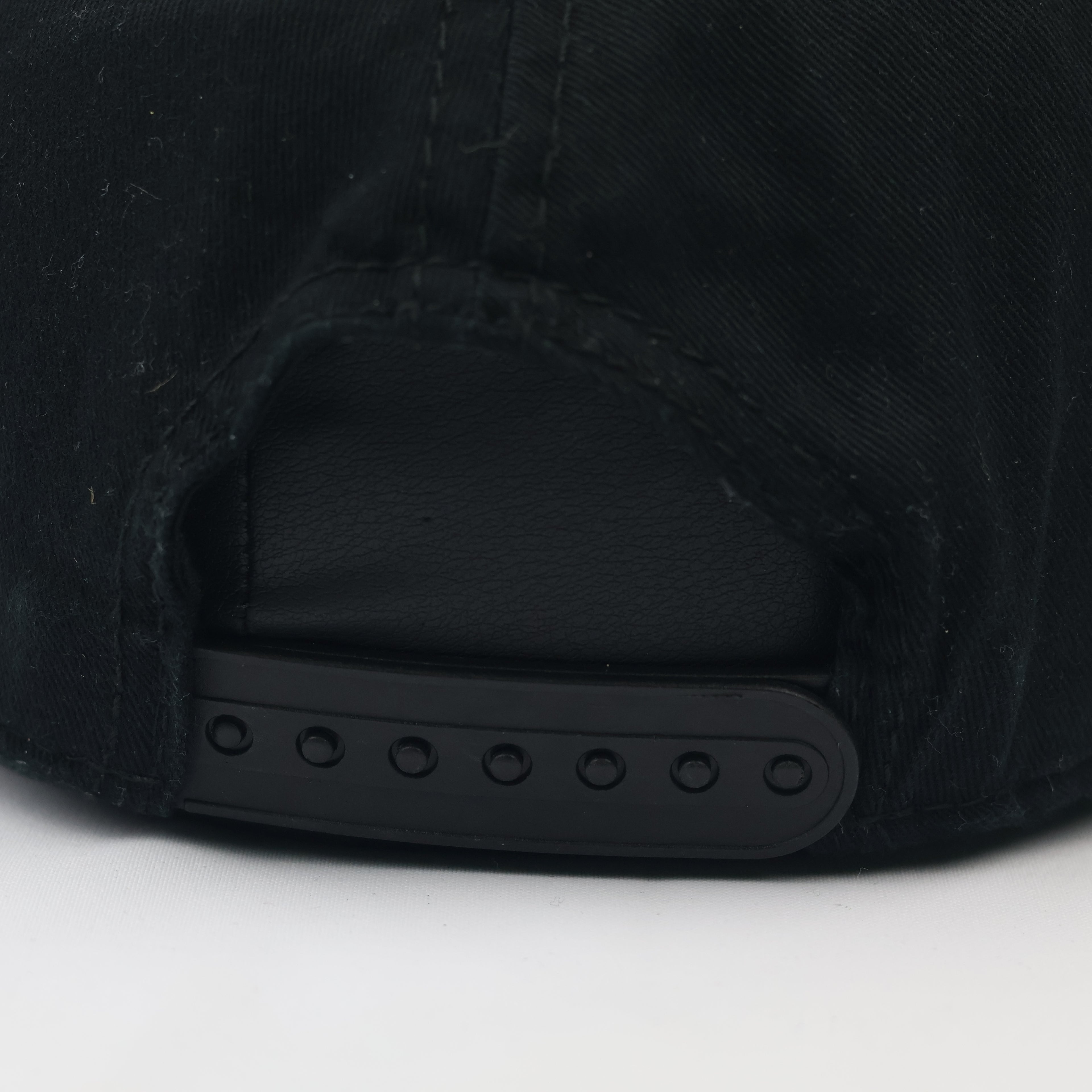 H&M "No Bad Vibes" Slogan Snapback Cap - Black & Floral